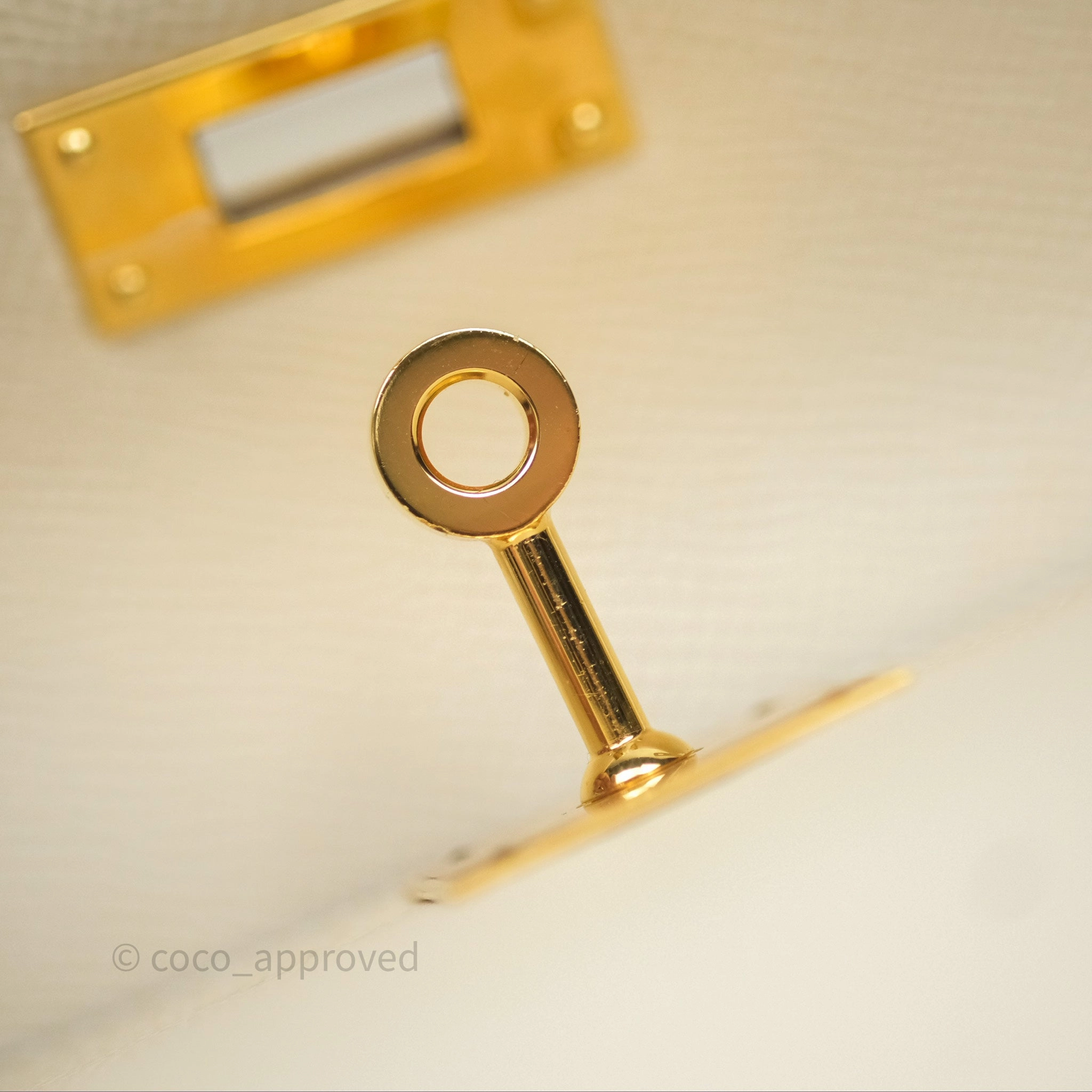- DM/Email To Purchase - Herms Kelly 28 Sellier Craie 10 Epsom Gold Hardware