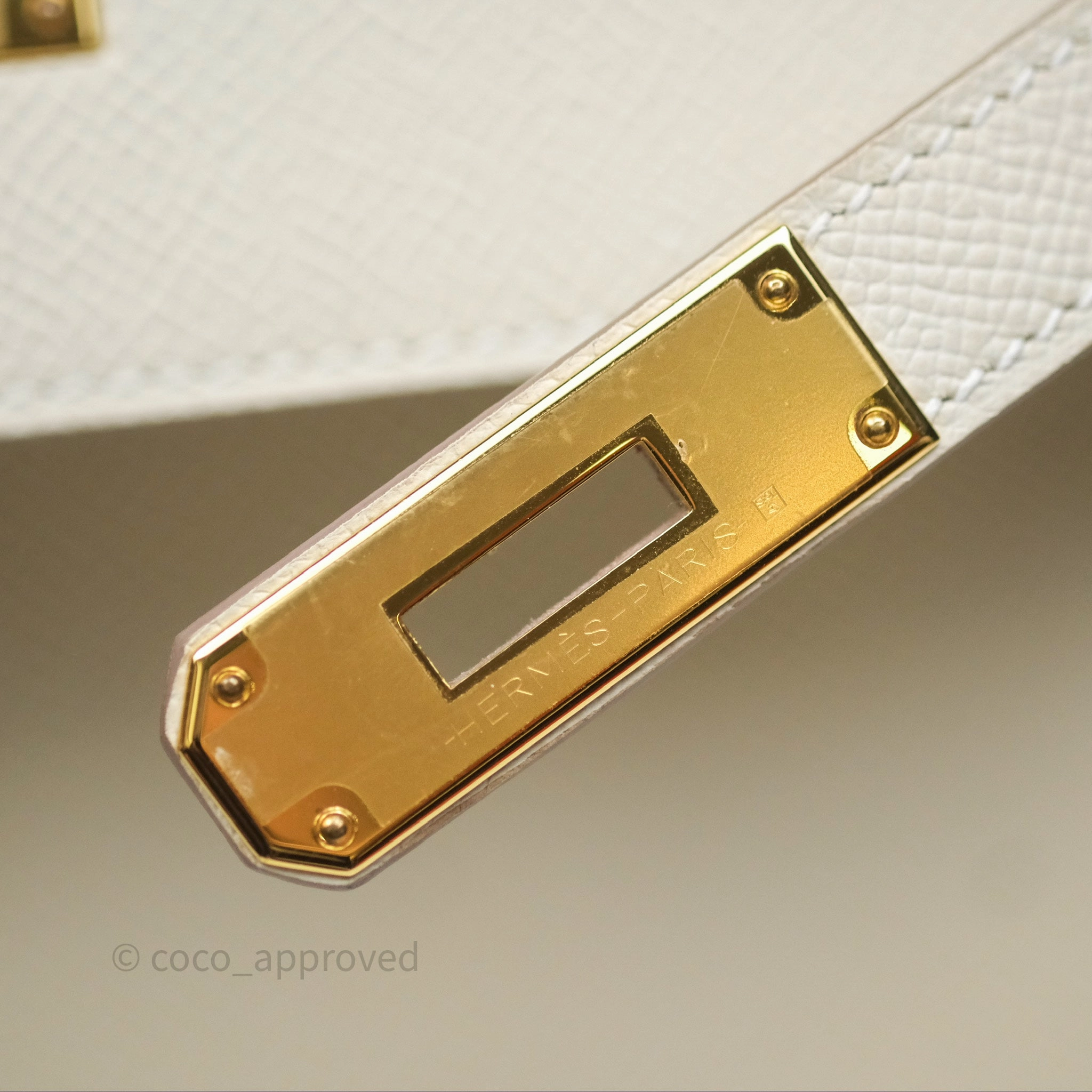 - DM/Email To Purchase - Herms Kelly 28 Sellier Craie 10 Epsom Gold Hardware