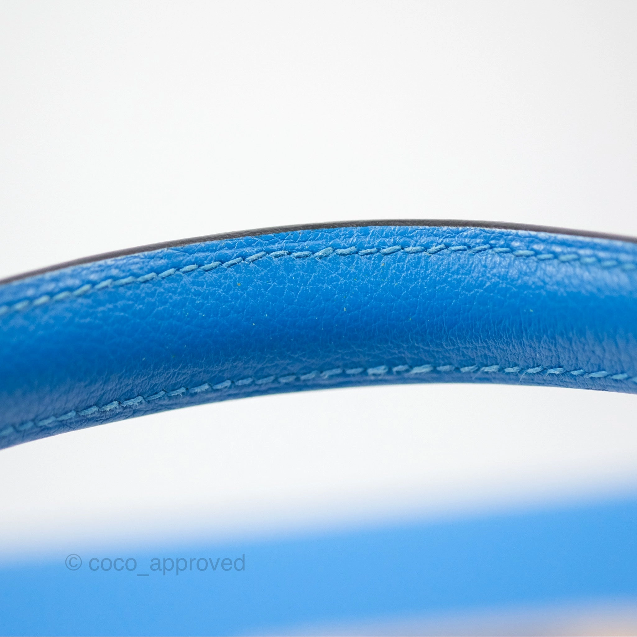 - DM/Email To Purchase - Herms Retourne Kelly 28 Blue Evercolor Gold Hardware
