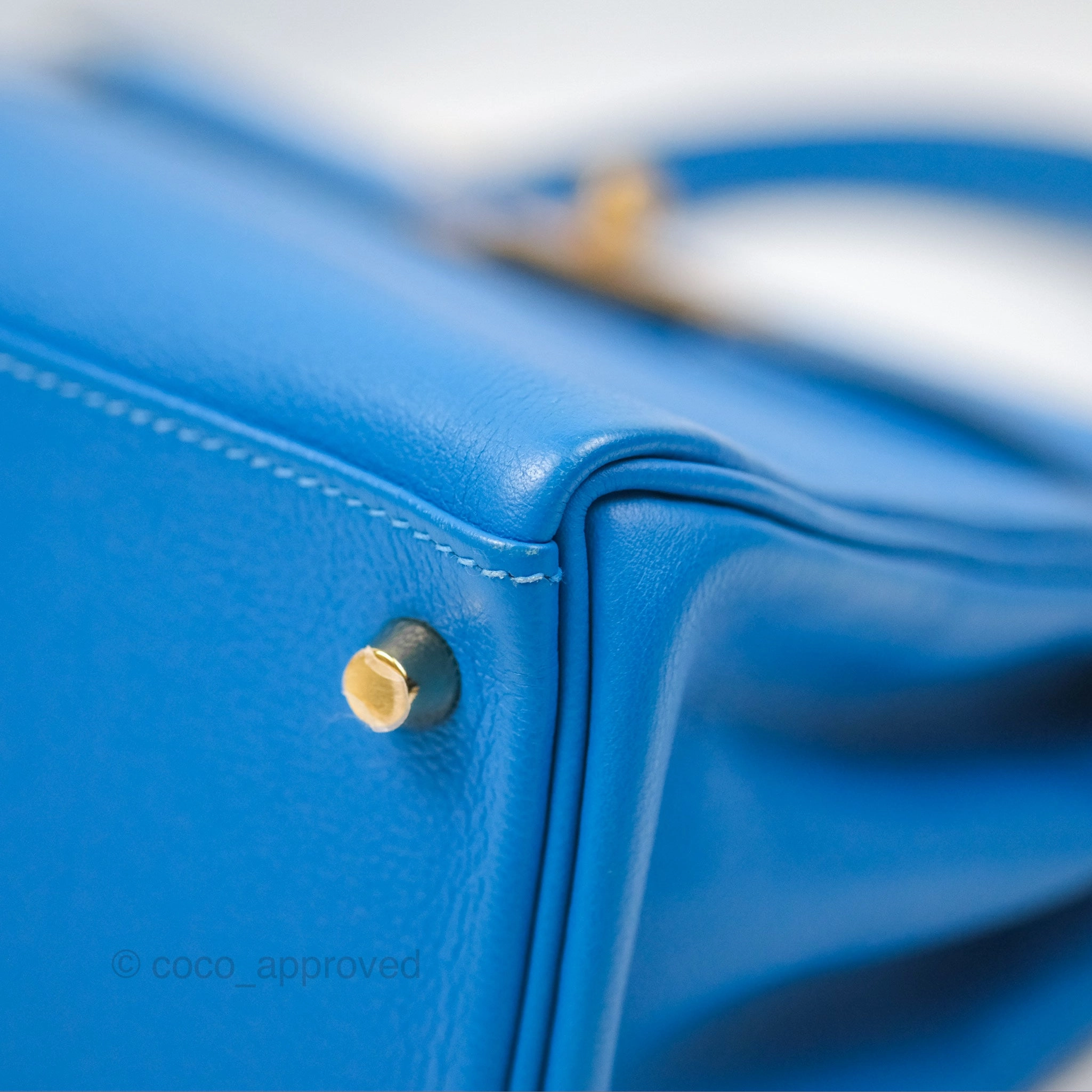 - DM/Email To Purchase - Herms Retourne Kelly 28 Blue Evercolor Gold Hardware