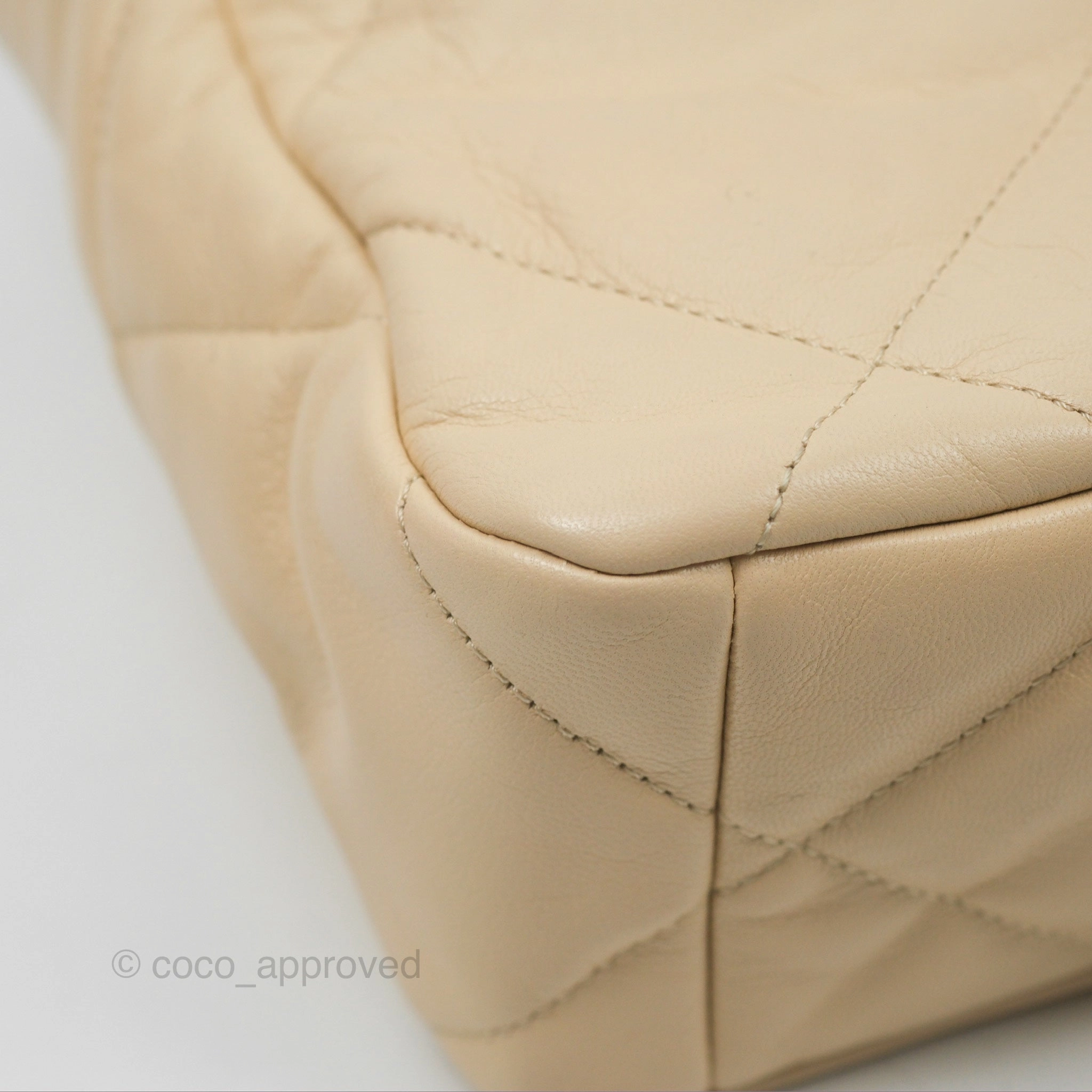 Chanel 19 Medium Beige Mixed Hardware