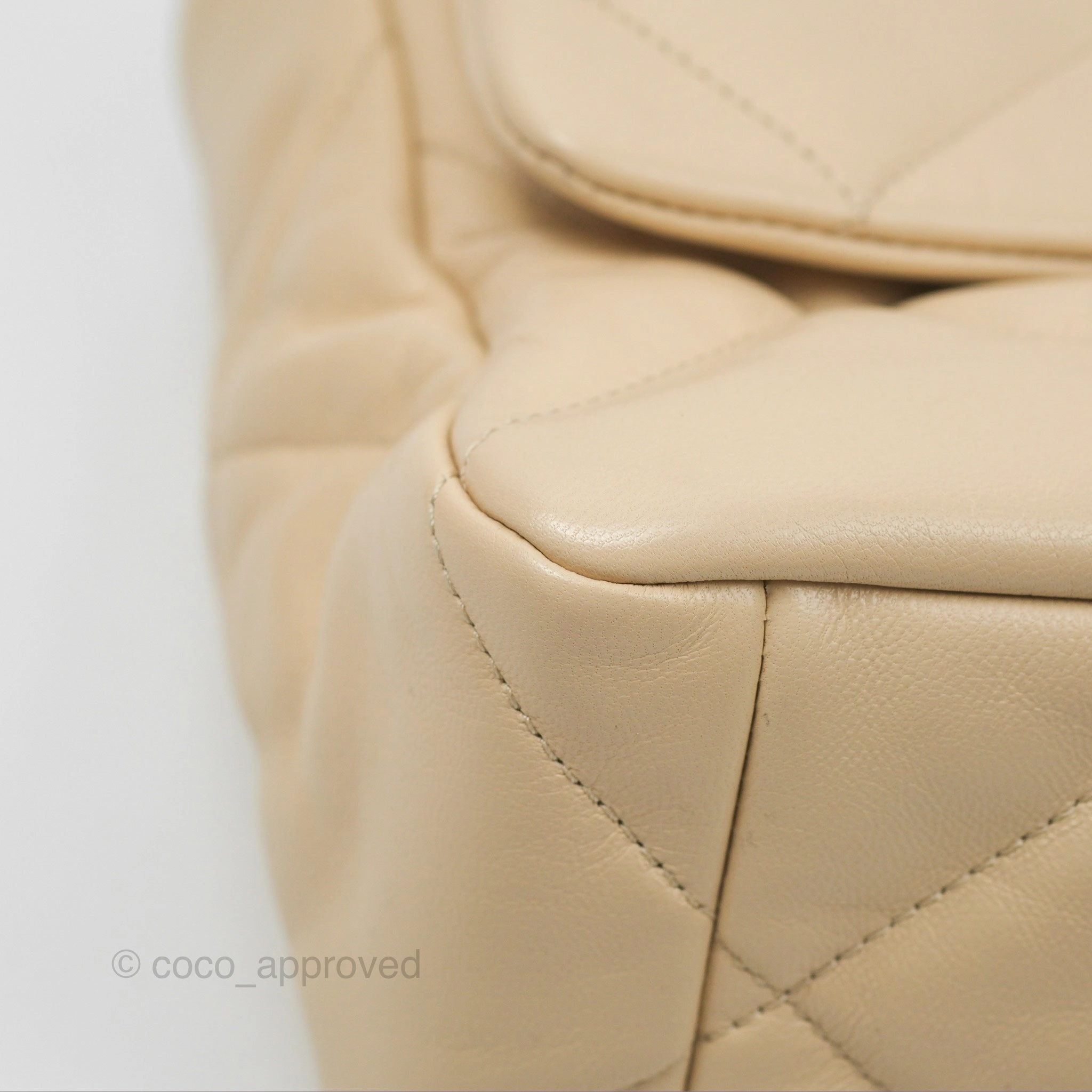 Chanel 19 Medium Beige Mixed Hardware