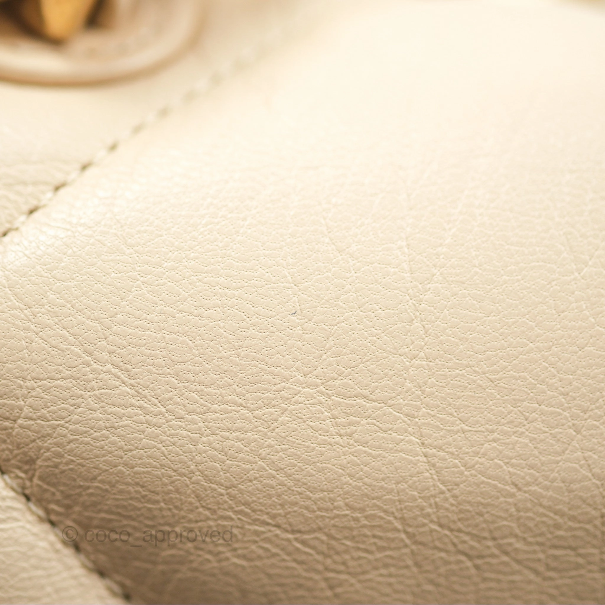 Chanel 19 Medium Beige Mixed Hardware