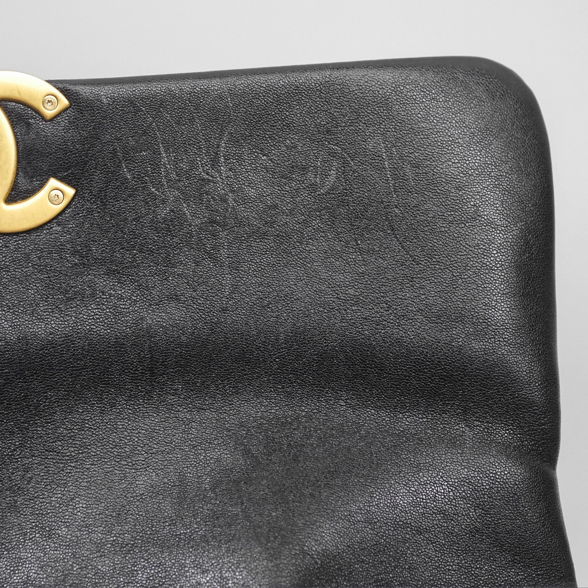 Chanel 19 Medium Black Goatskin Mixed Hardware