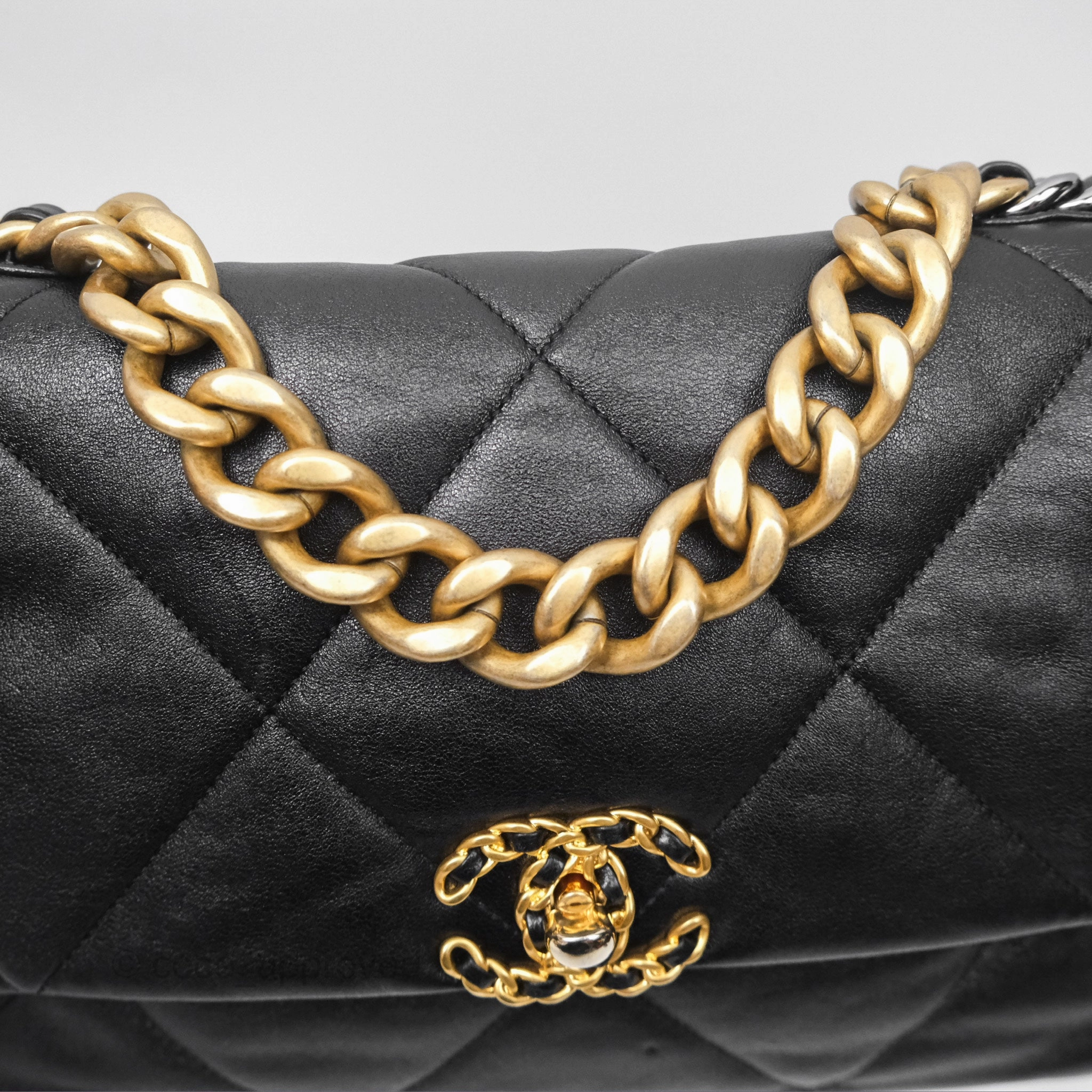 Chanel 19 Medium Black Goatskin Mixed Hardware