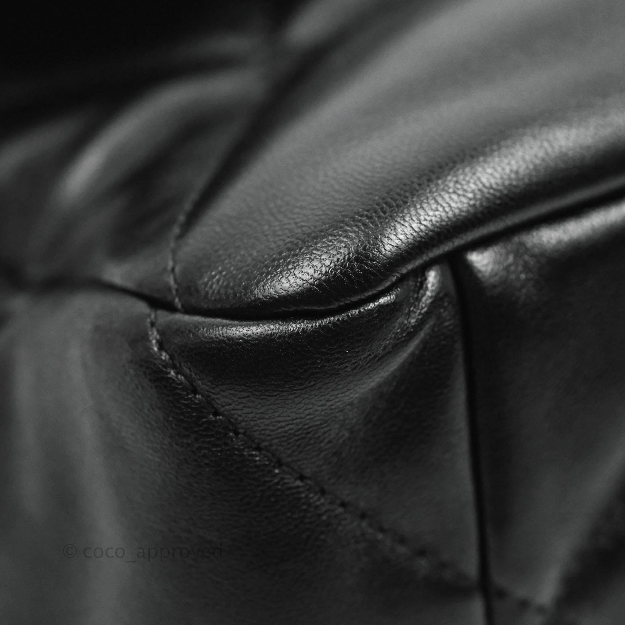 Chanel 19 Medium Black Mixed Hardware