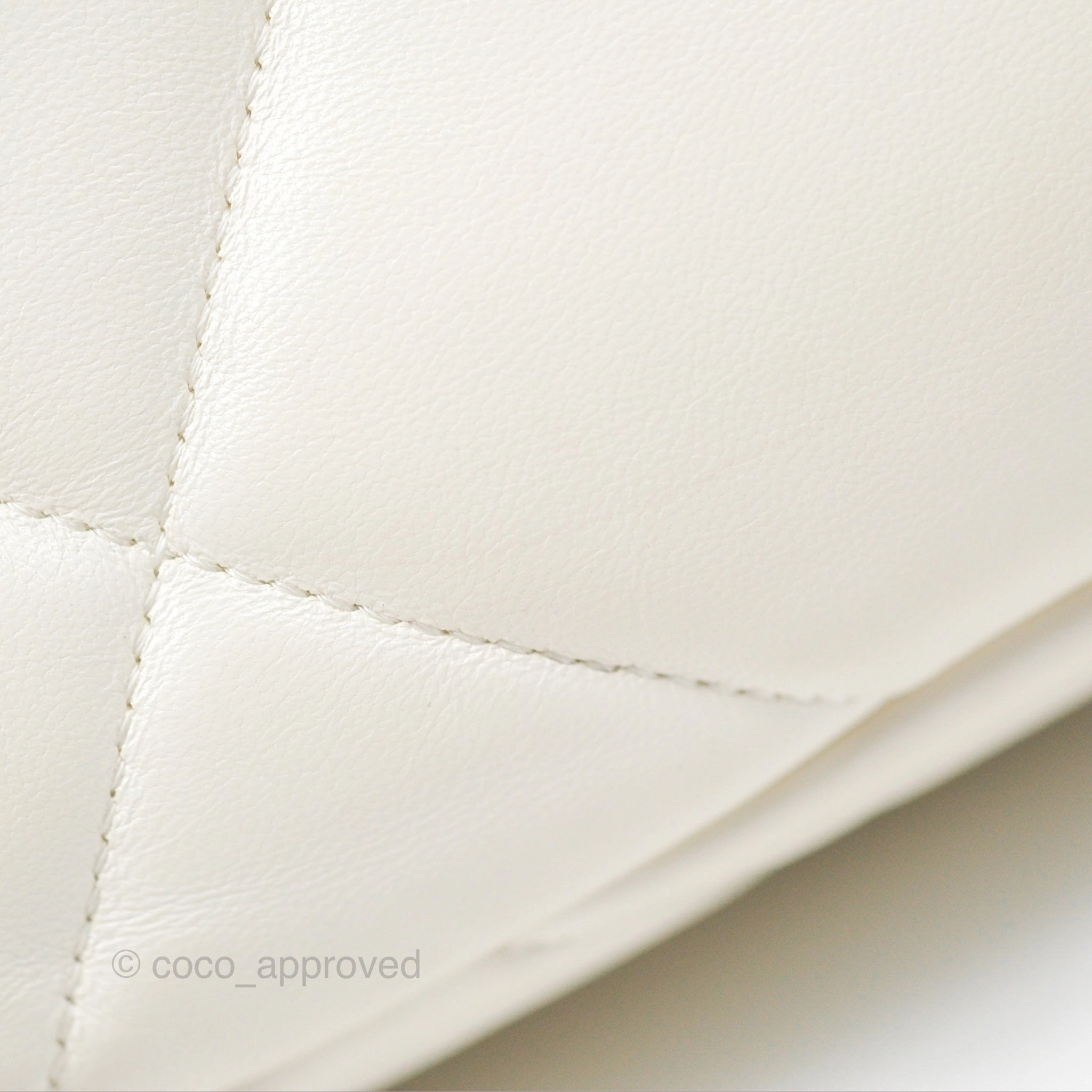 Chanel 19 Small Ivory White Lambskin Mixed Hardware