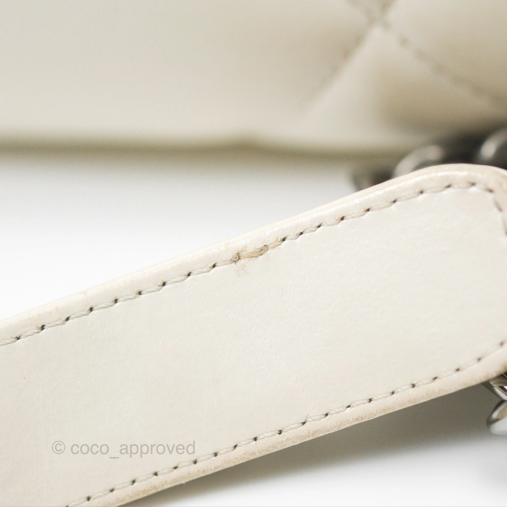 Chanel 19 Small Ivory White Lambskin Mixed Hardware