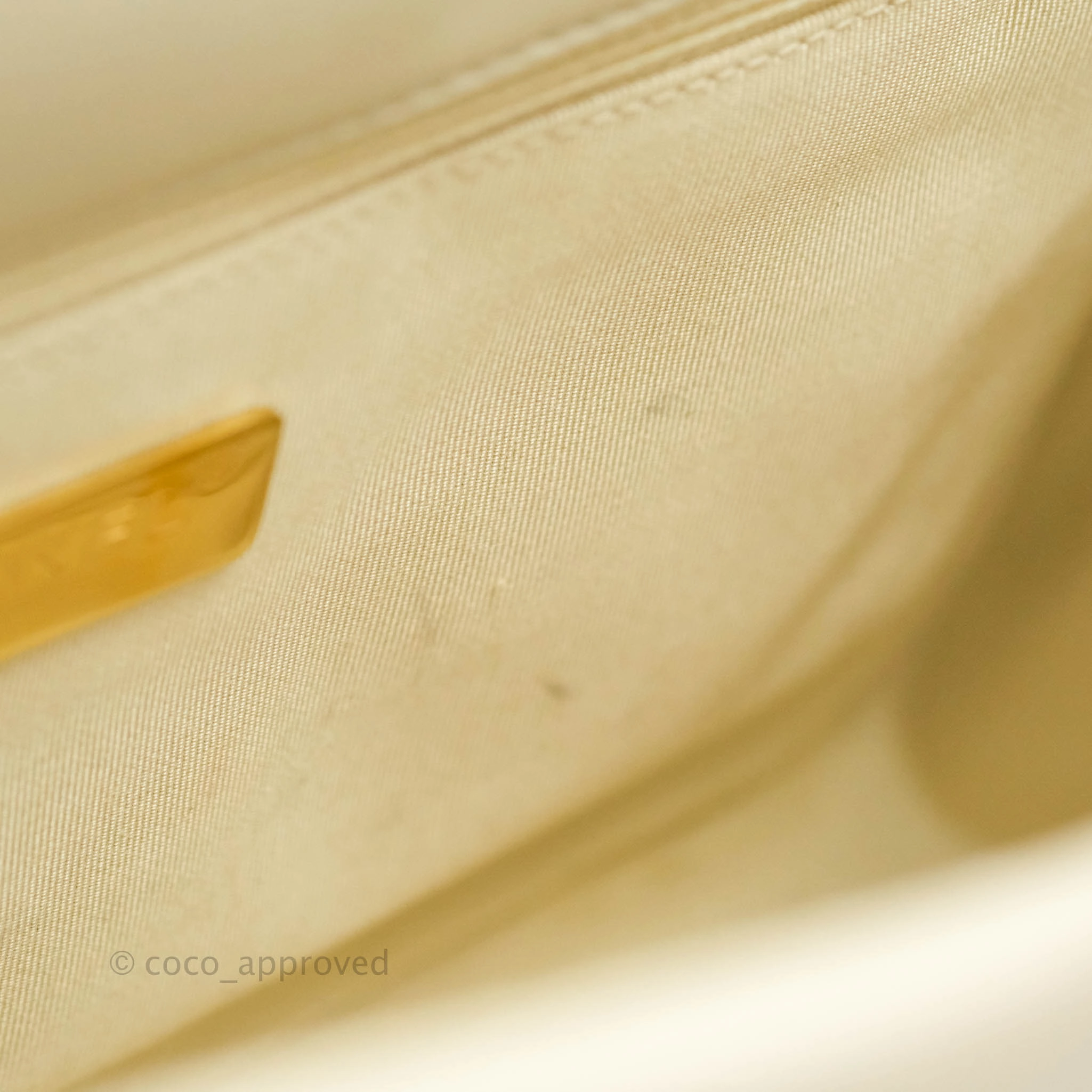 Chanel 19 Small Light Beige Lambskin Mixed Hardware 21C