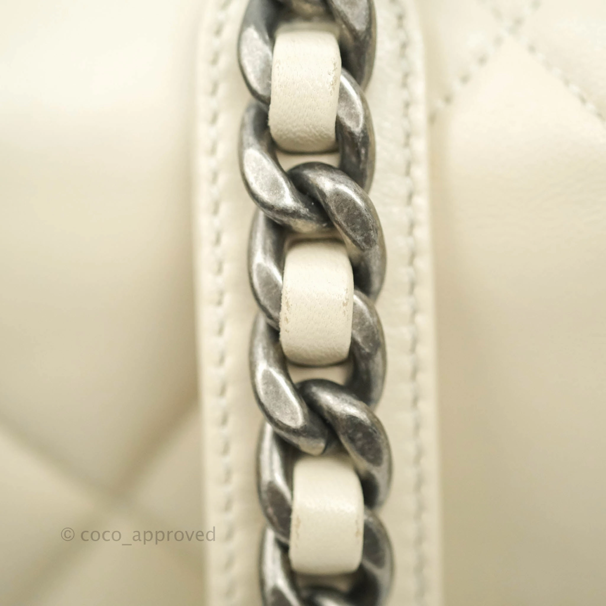 Chanel 19 Small Light Beige Lambskin Mixed Hardware 21C
