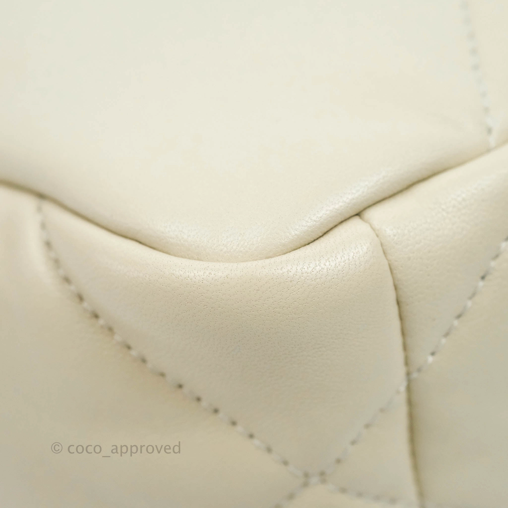 Chanel 19 Small Light Beige Lambskin Mixed Hardware 21C