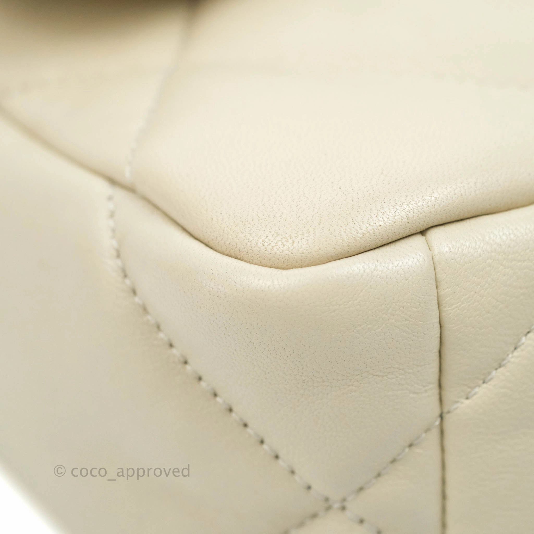 Chanel 19 Small Light Beige Lambskin Mixed Hardware 21C