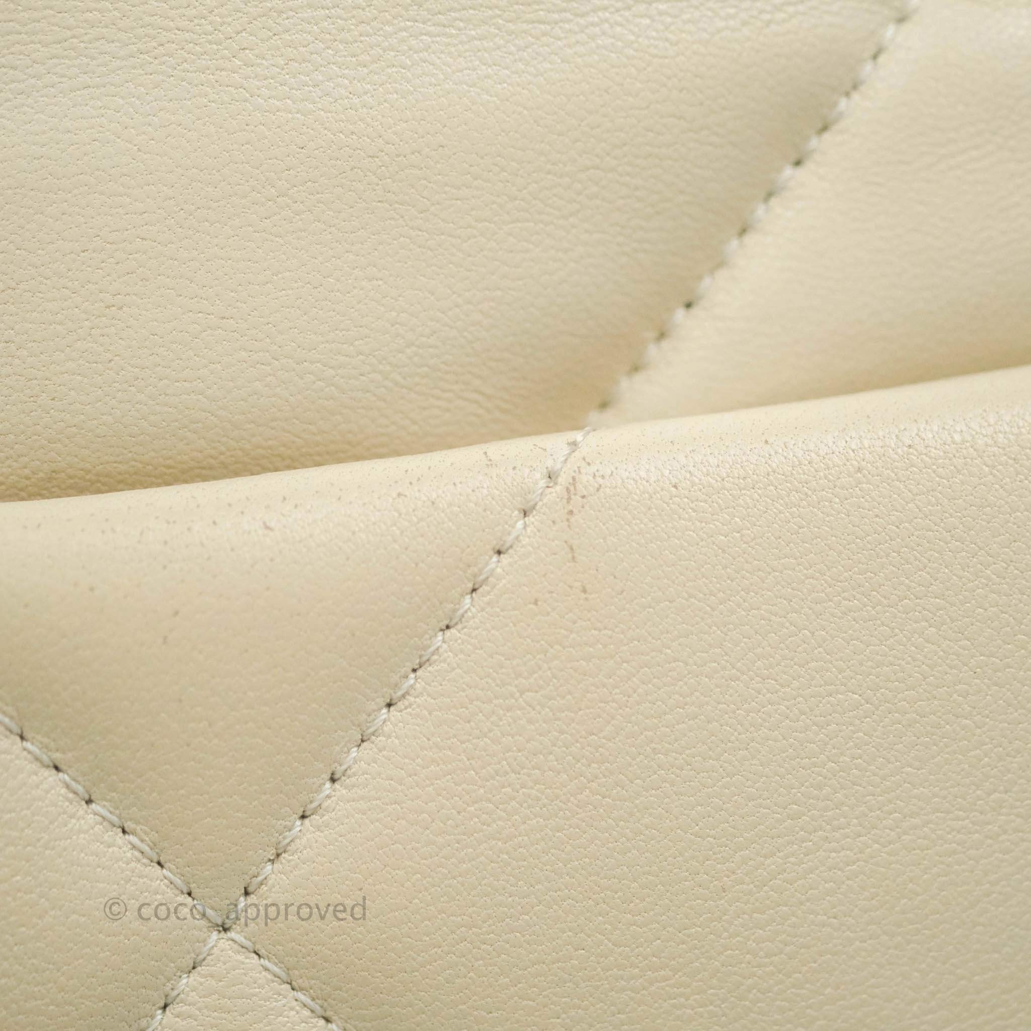Chanel 19 Small Light Beige Lambskin Mixed Hardware 21C