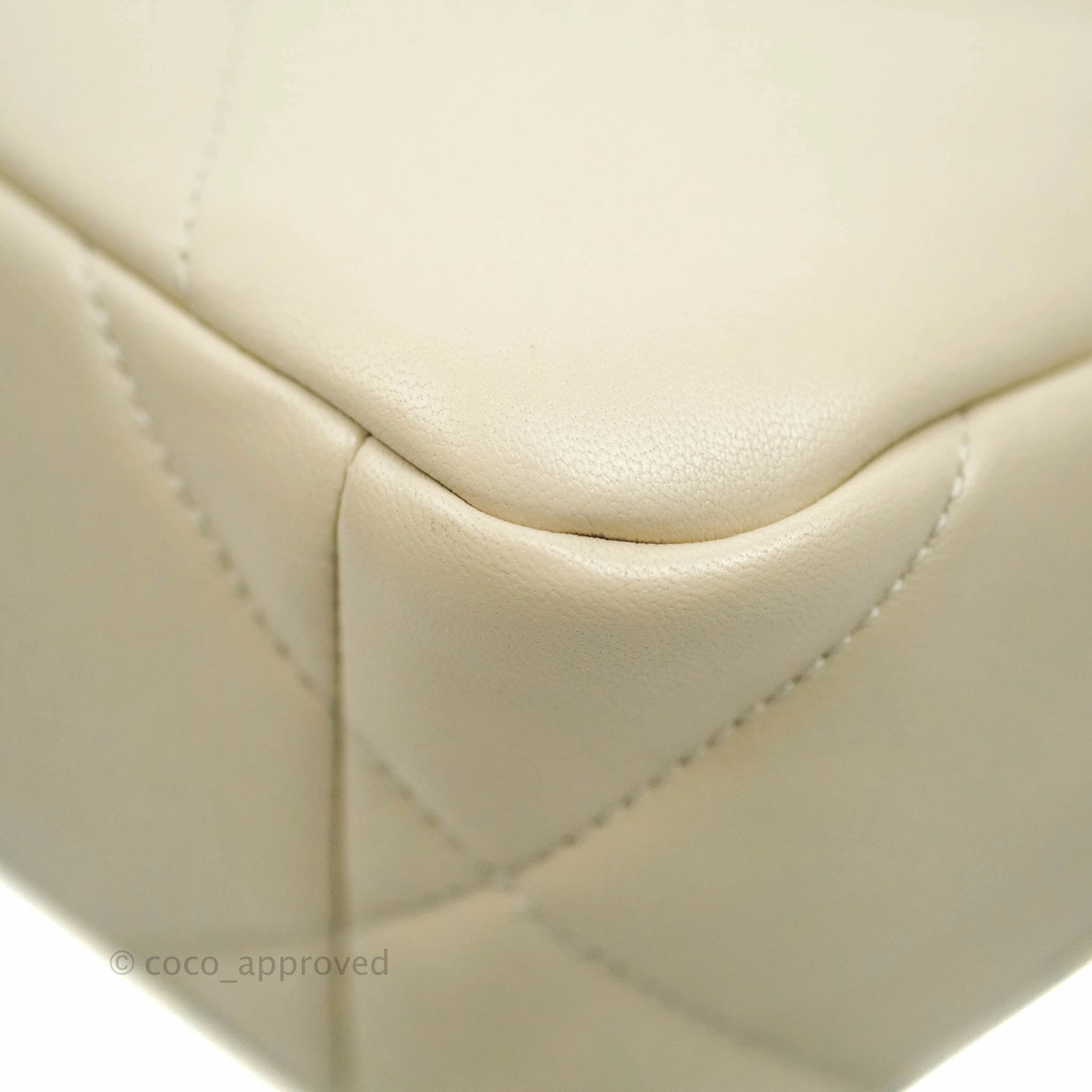 Chanel 19 Small Light Beige Lambskin Mixed Hardware 21C