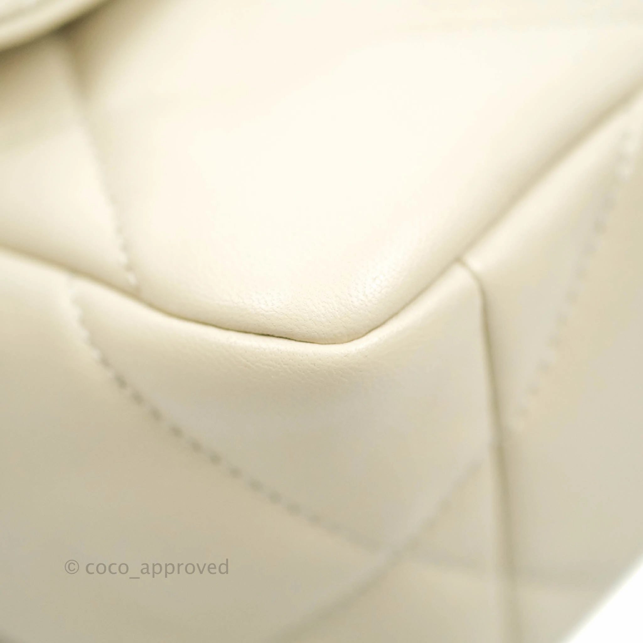 Chanel 19 Small Light Beige Lambskin Mixed Hardware 21C