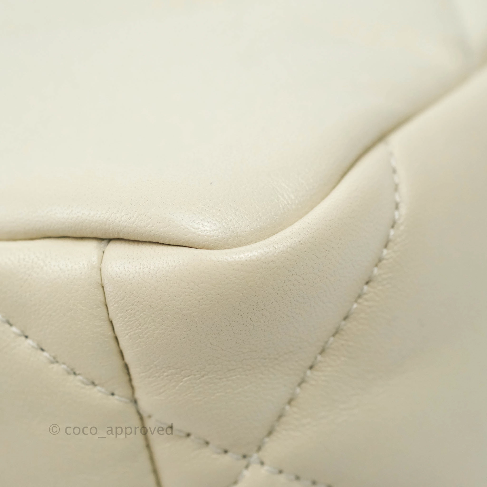 Chanel 19 Small Light Beige Lambskin Mixed Hardware 21C
