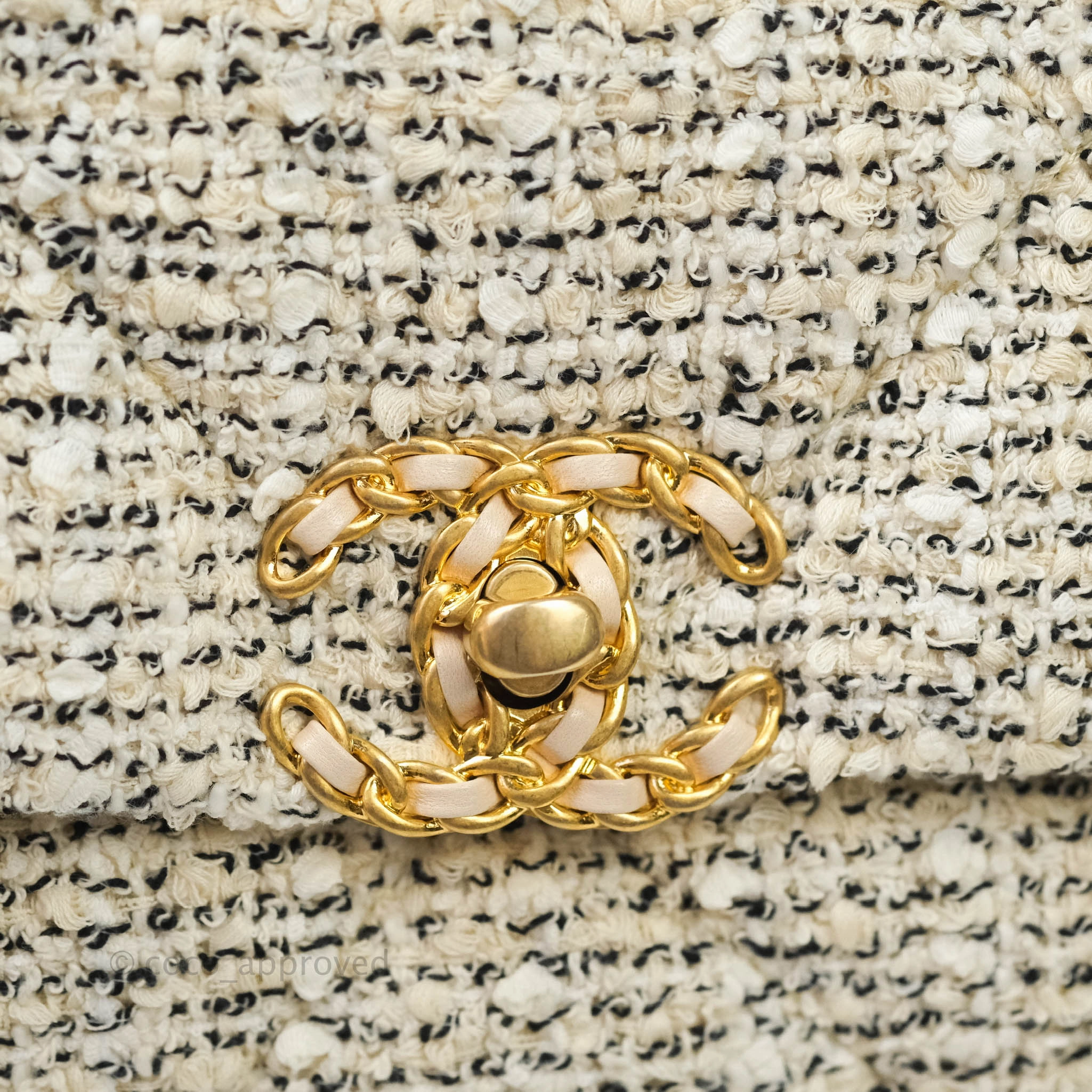 Chanel 19 Small Tweed Cream Mixed Hardware