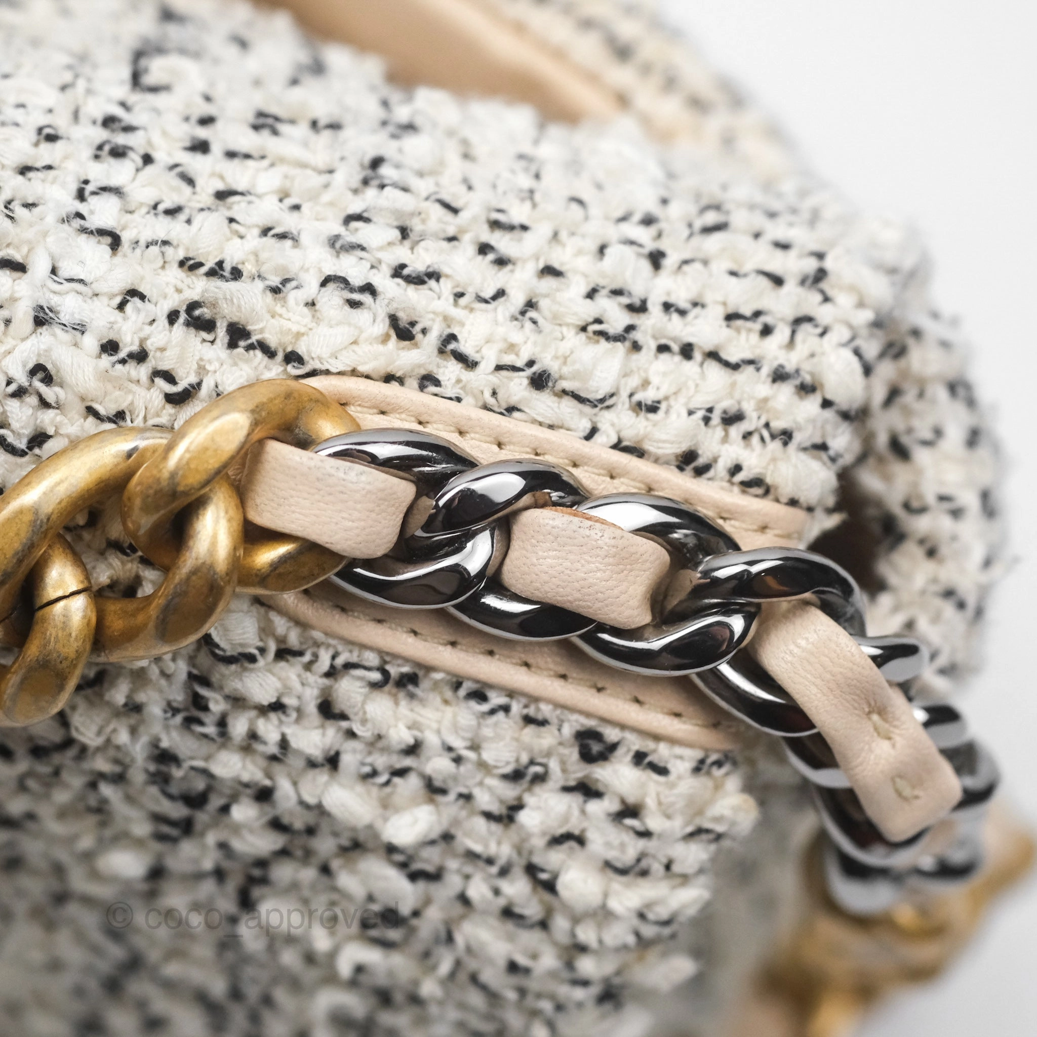 Chanel 19 Small Tweed Oreo Cream Mixed Hardware