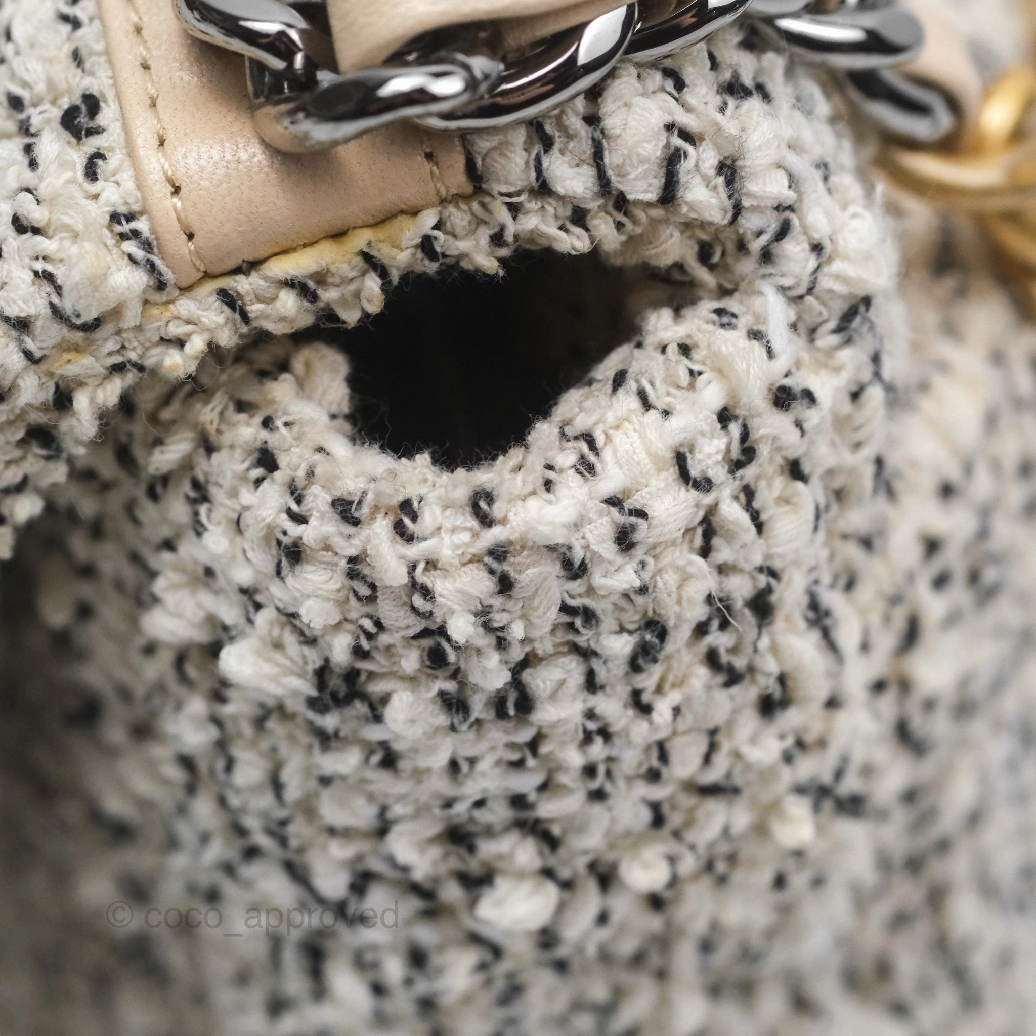 Chanel 19 Small Tweed Oreo Cream Mixed Hardware