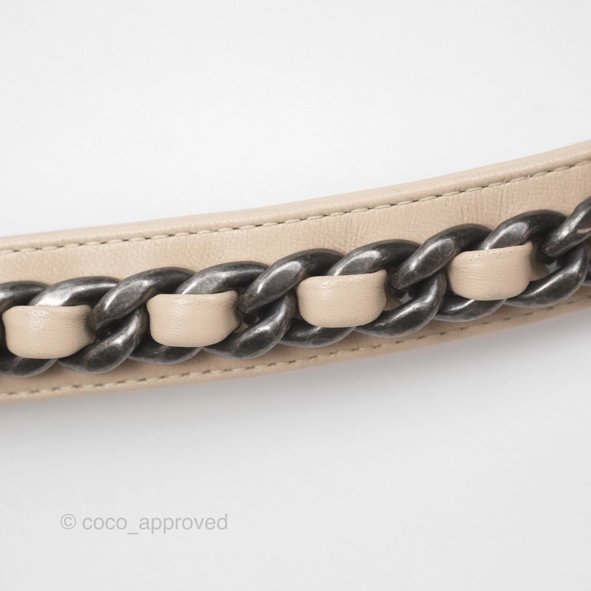 Chanel 19 Small Tweed Oreo Cream Mixed Hardware