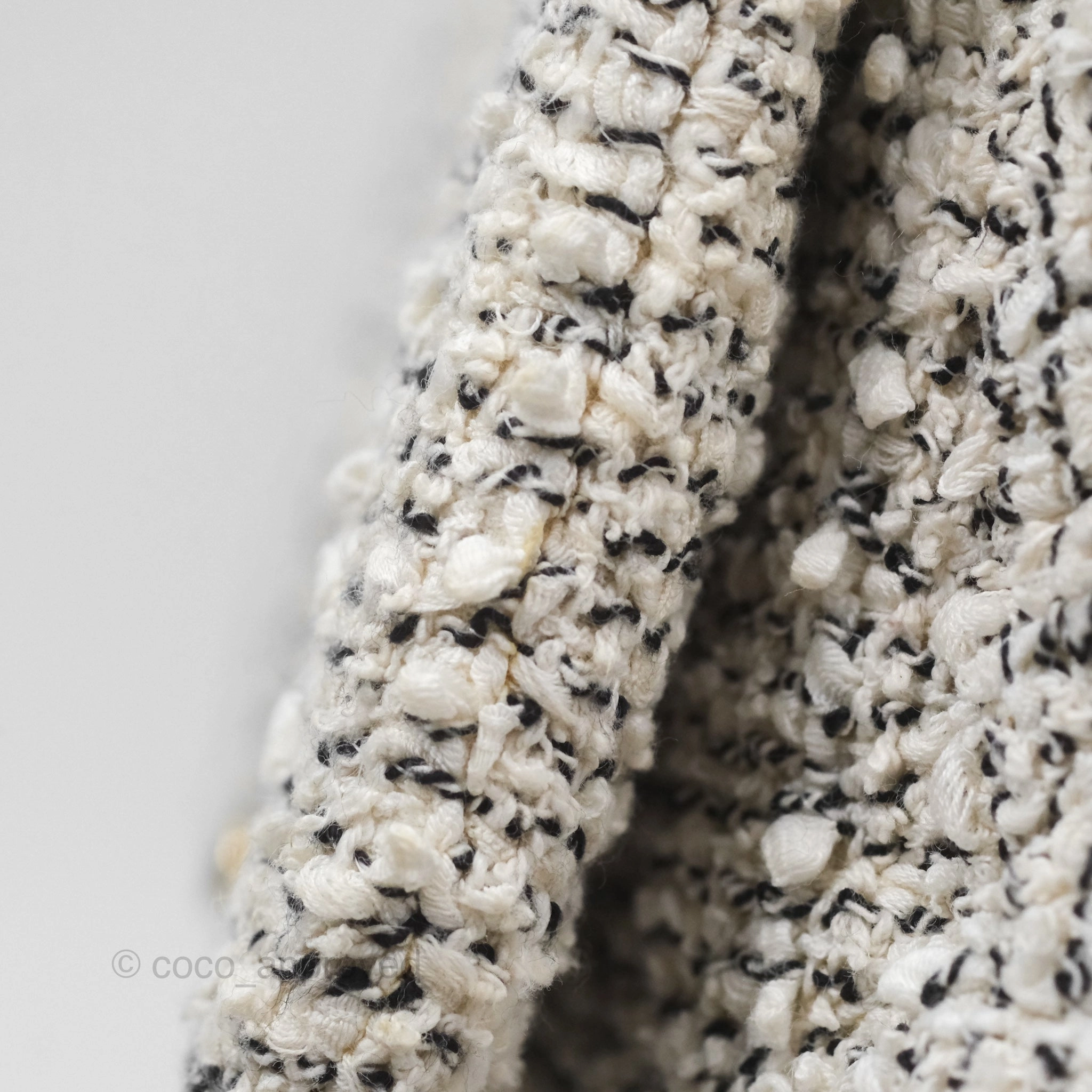 Chanel 19 Small Tweed Oreo Cream Mixed Hardware