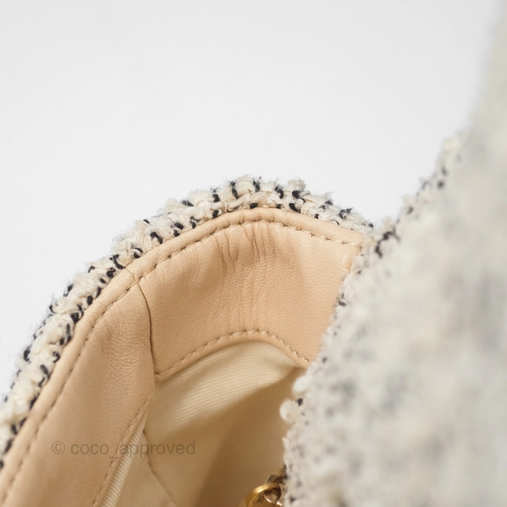 Chanel 19 Small Tweed Oreo Cream Mixed Hardware