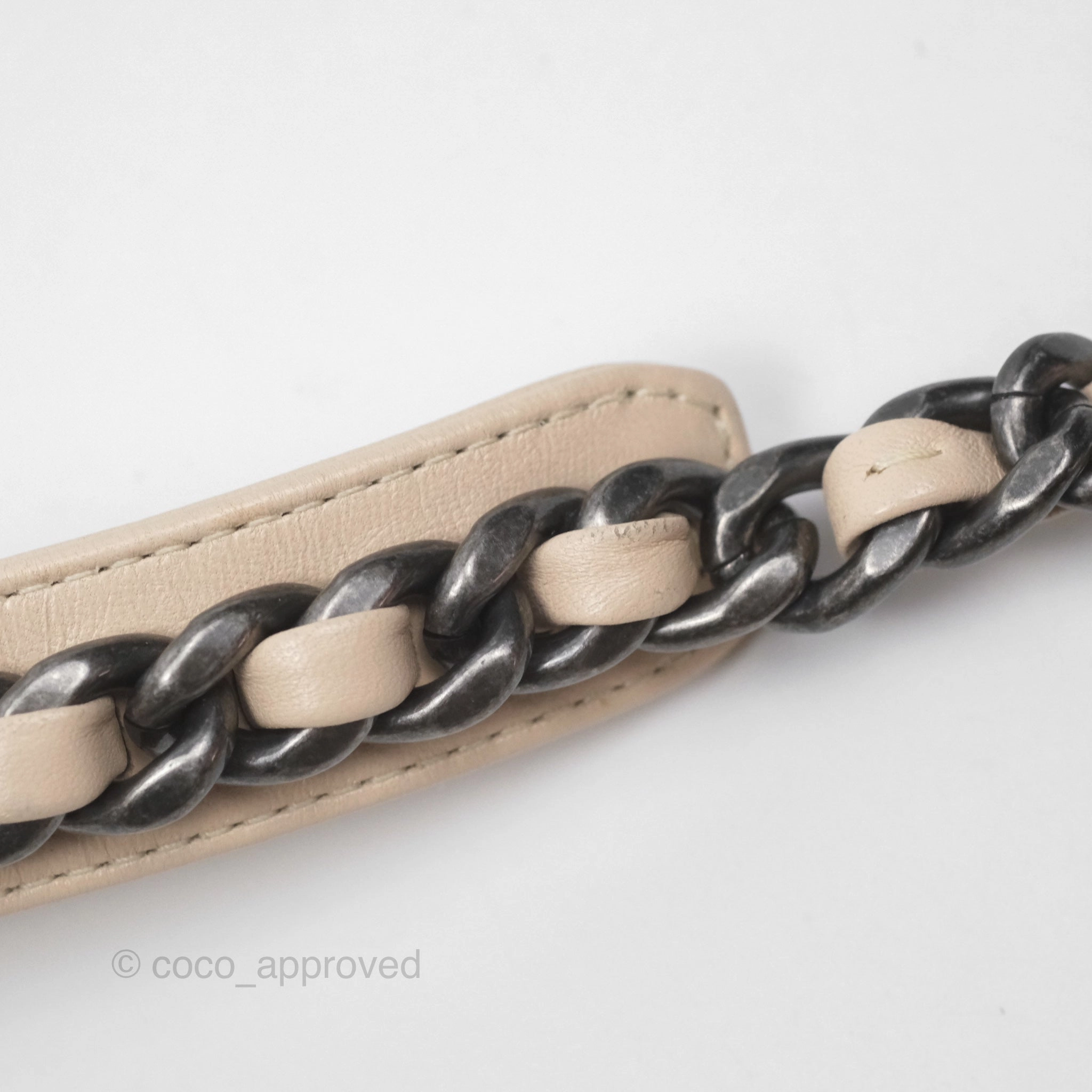 Chanel 19 Small Tweed Oreo Cream Mixed Hardware