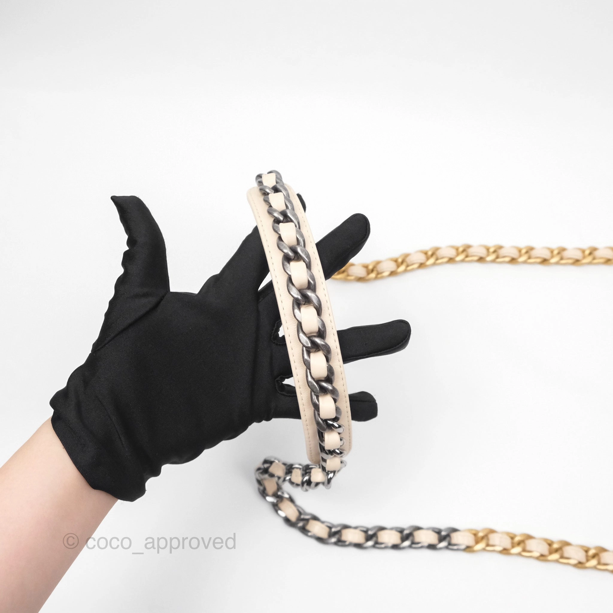 Chanel 19 Small Tweed Oreo Cream Mixed Hardware