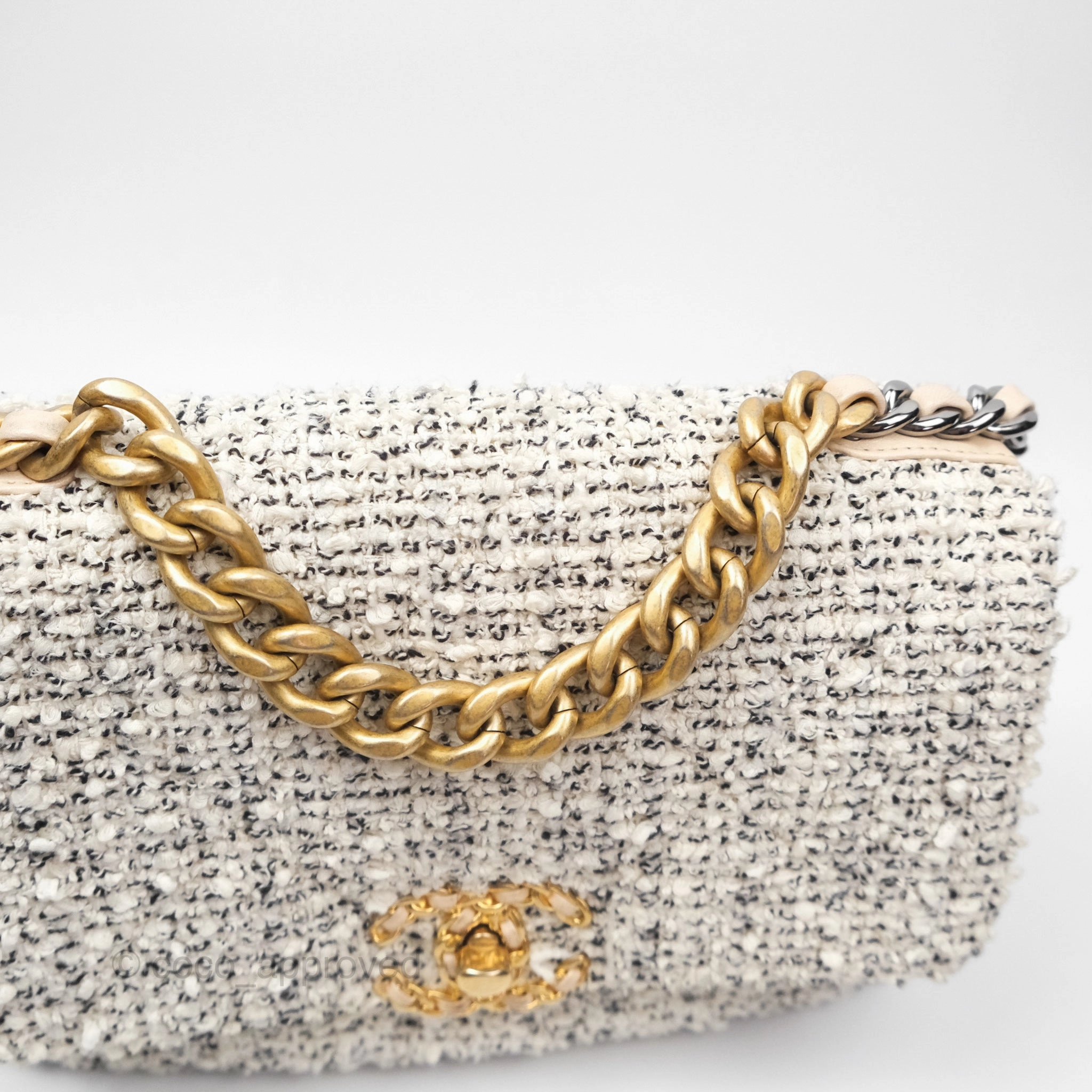 Chanel 19 Small Tweed Oreo Cream Mixed Hardware