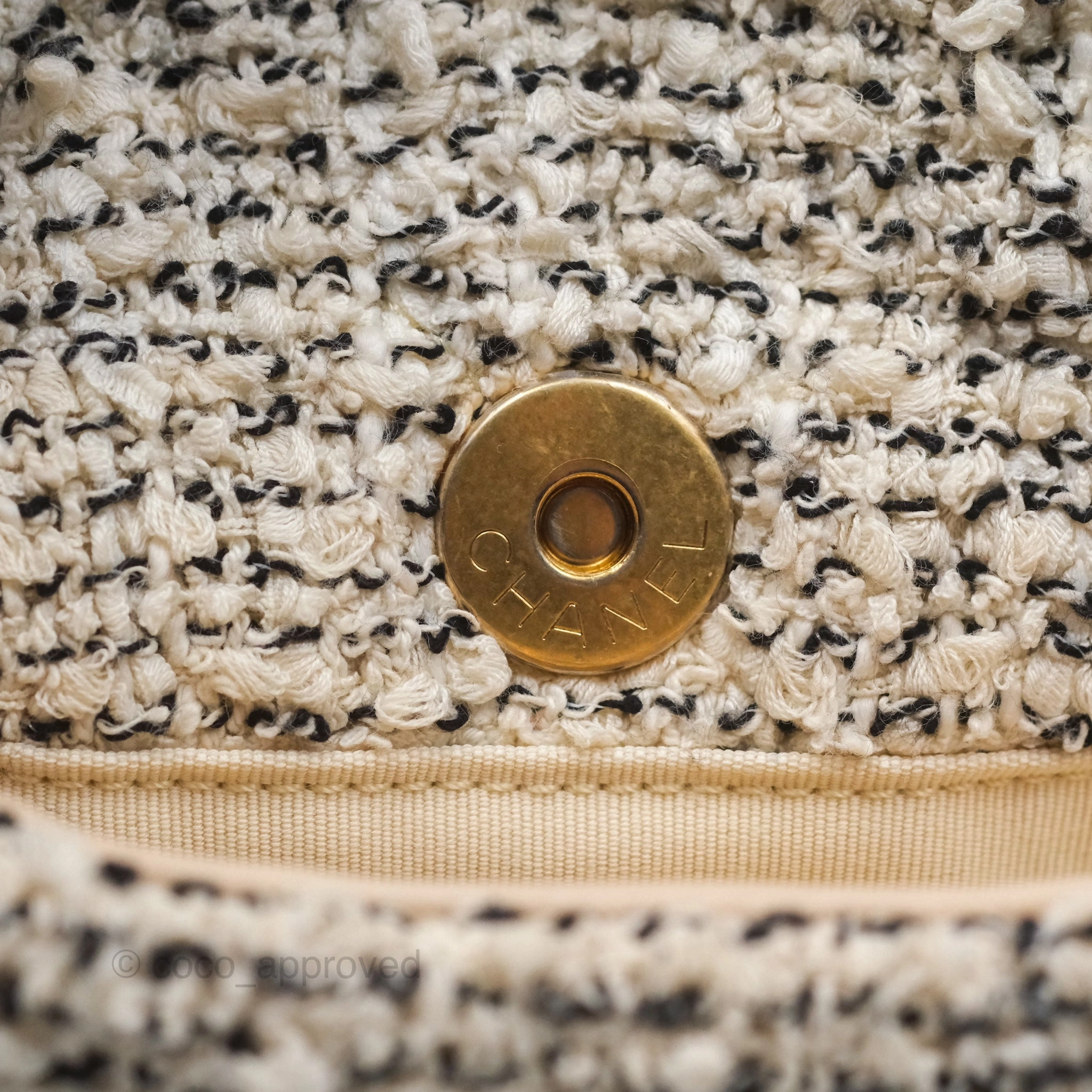 Chanel 19 Small Tweed Oreo Cream Mixed Hardware