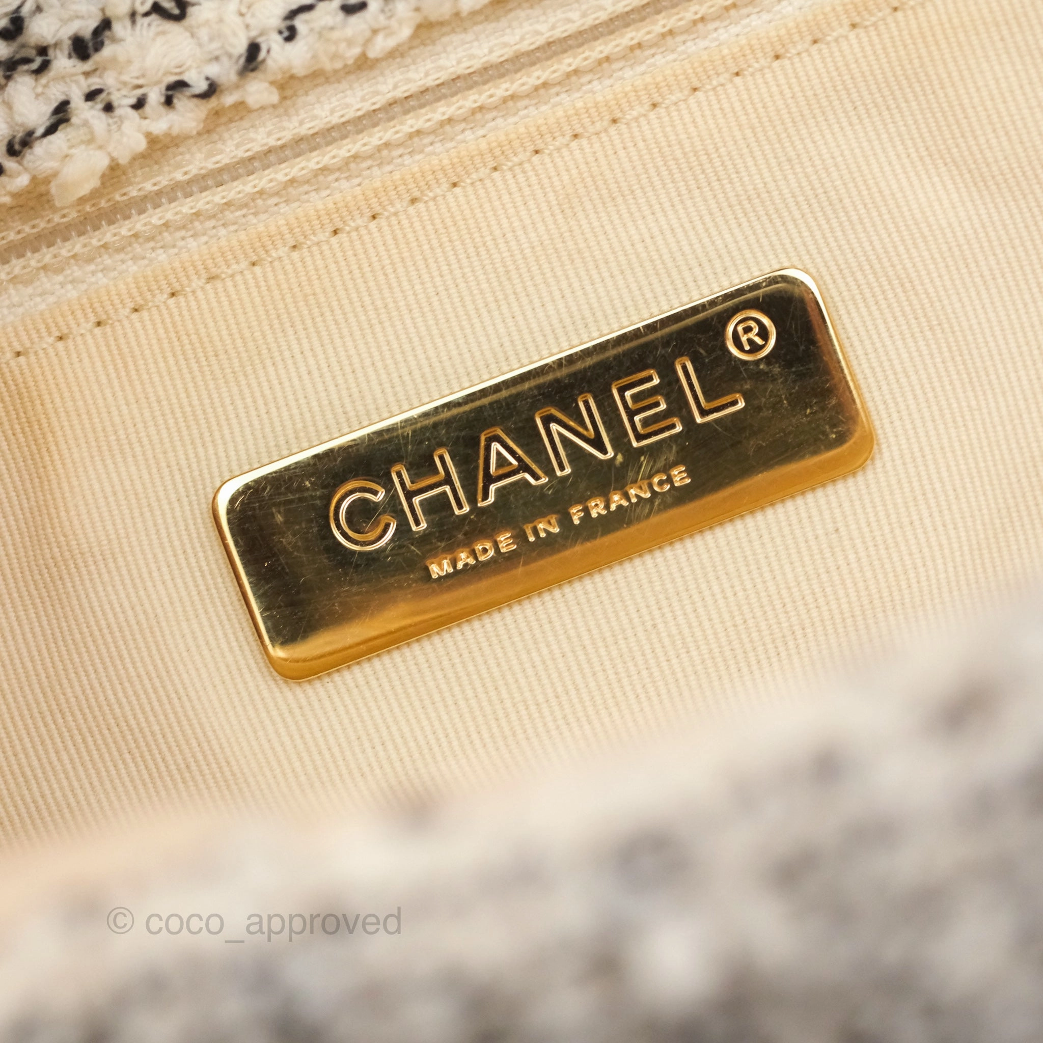 Chanel 19 Small Tweed Oreo Cream Mixed Hardware