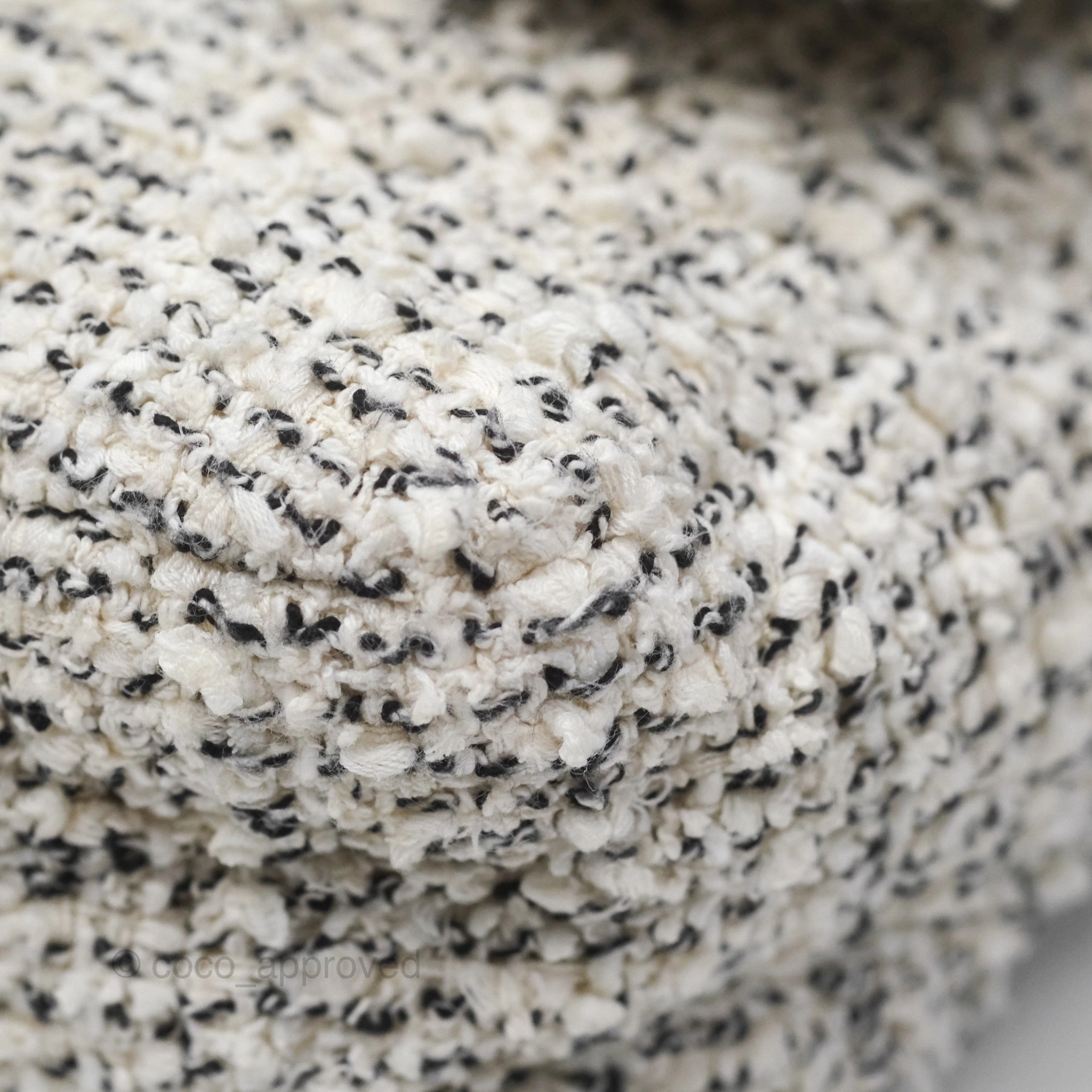 Chanel 19 Small Tweed Oreo Cream Mixed Hardware