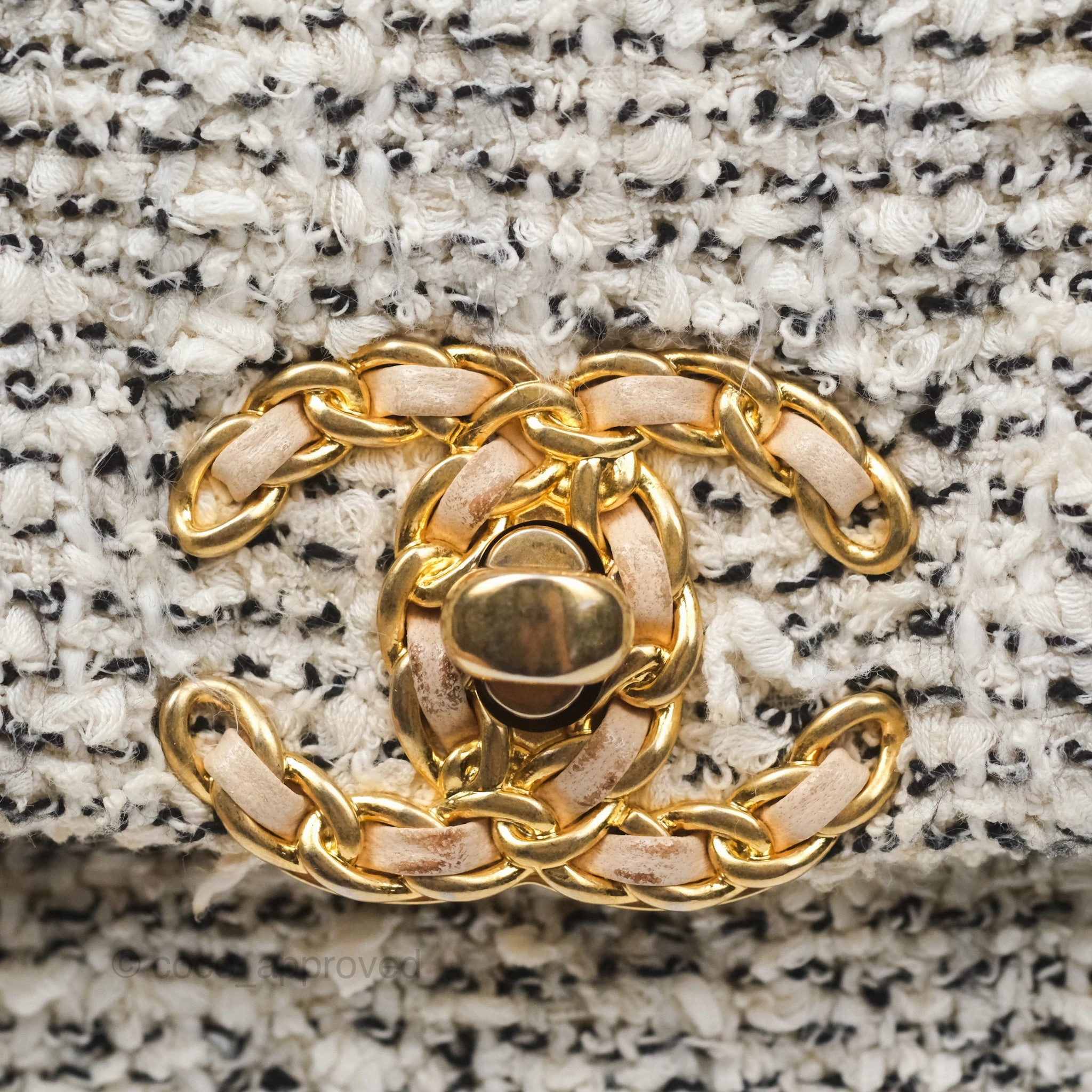 Chanel 19 Small Tweed Oreo Cream Mixed Hardware