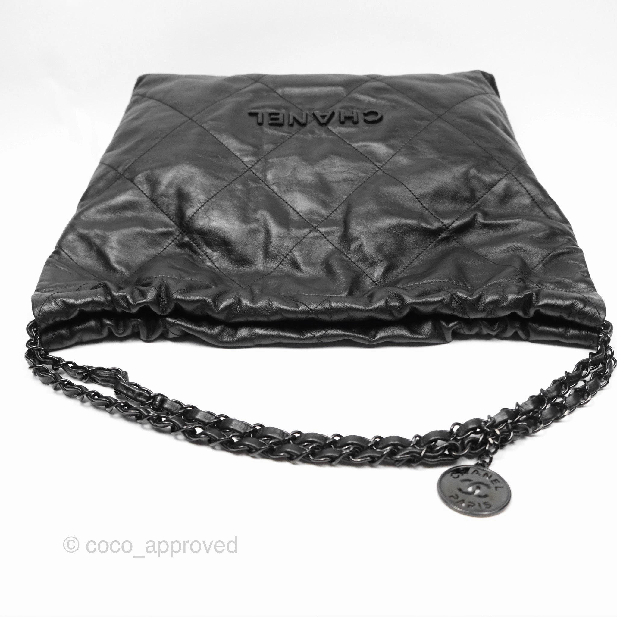Chanel 22 Bag Medium Black Calfskin So Black Hardware