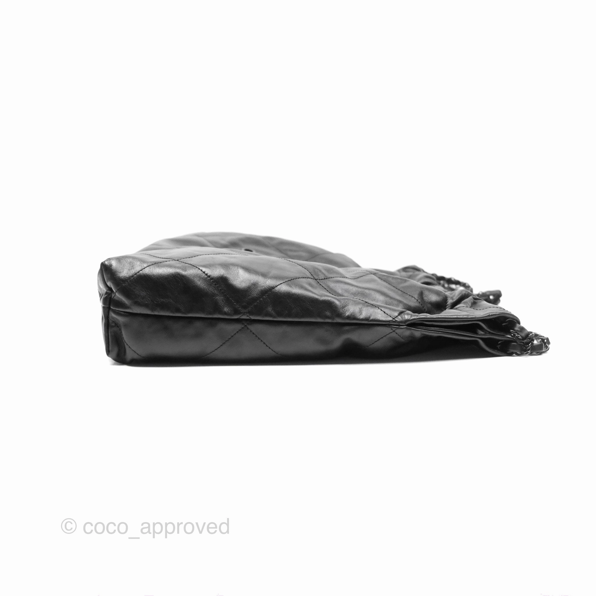 Chanel 22 Bag Medium Black Calfskin So Black Hardware