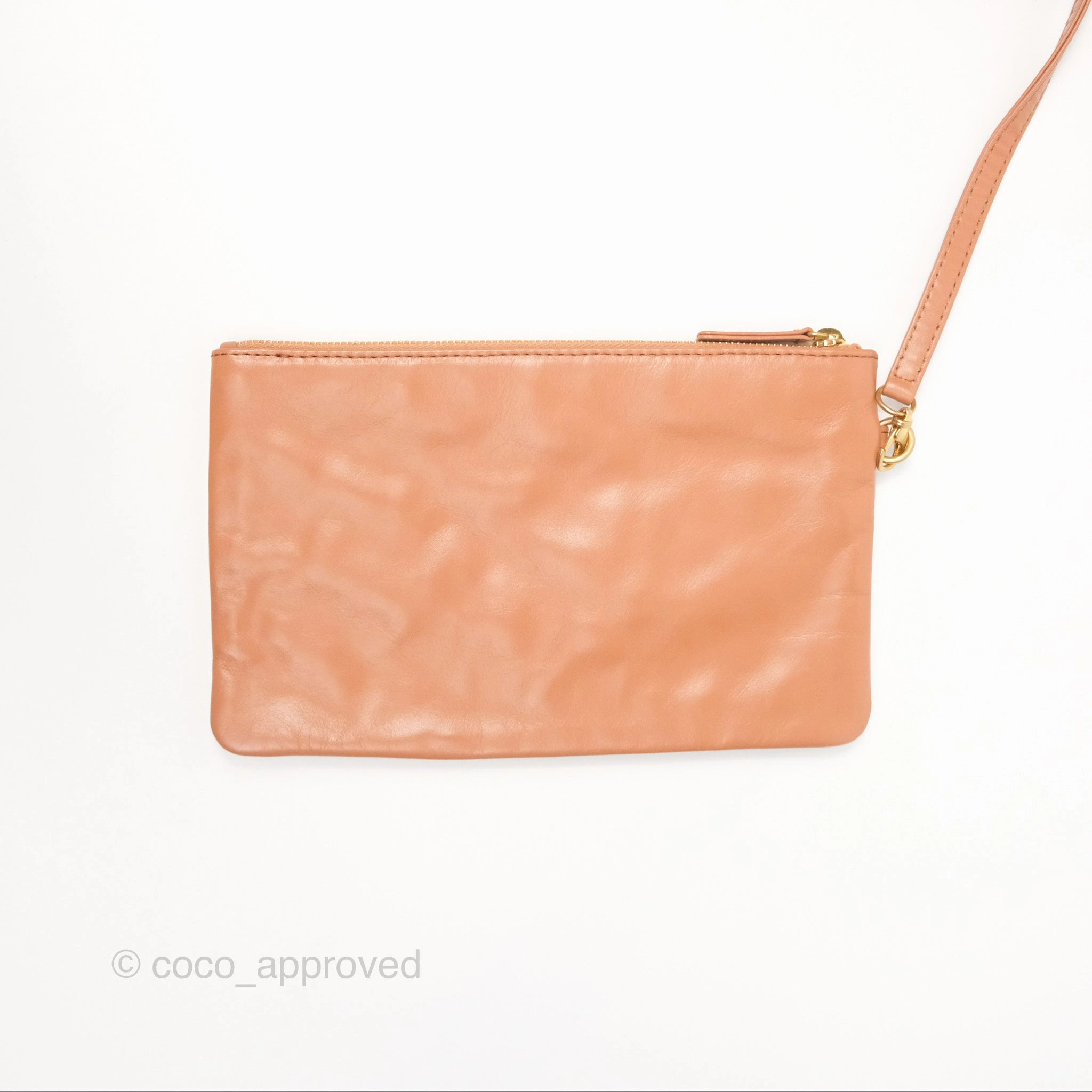 Chanel 22 Medium Caramel Beige Shiny Calfskin Aged Gold Hardware
