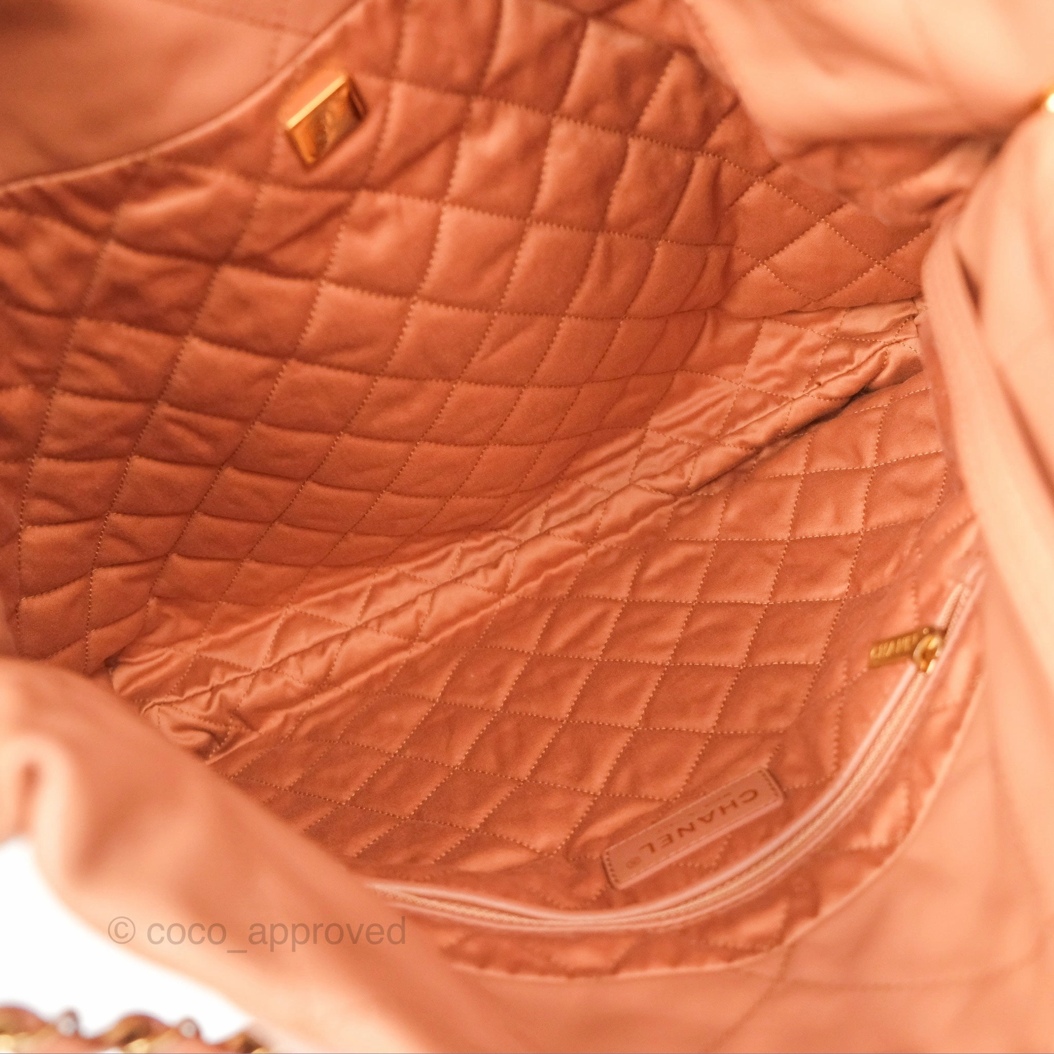 Chanel 22 Medium Caramel Beige Shiny Calfskin Aged Gold Hardware