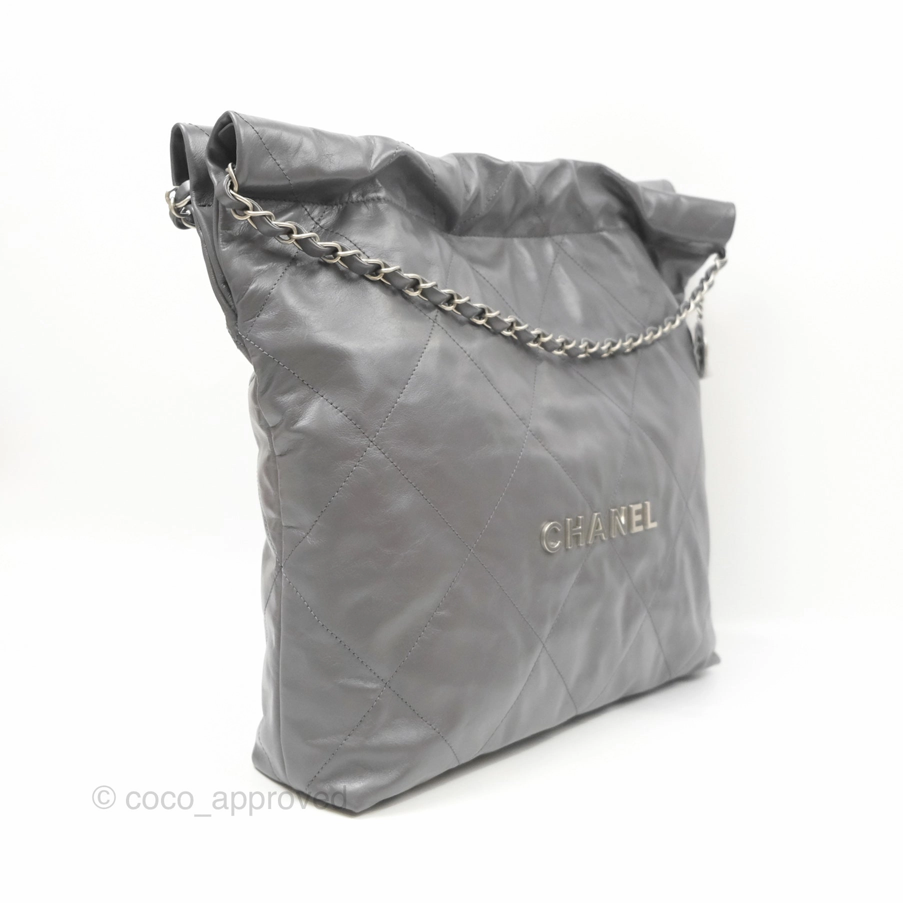 Chanel 22 Medium Grey Shiny Aged Calfskin Matte Silver Hardware