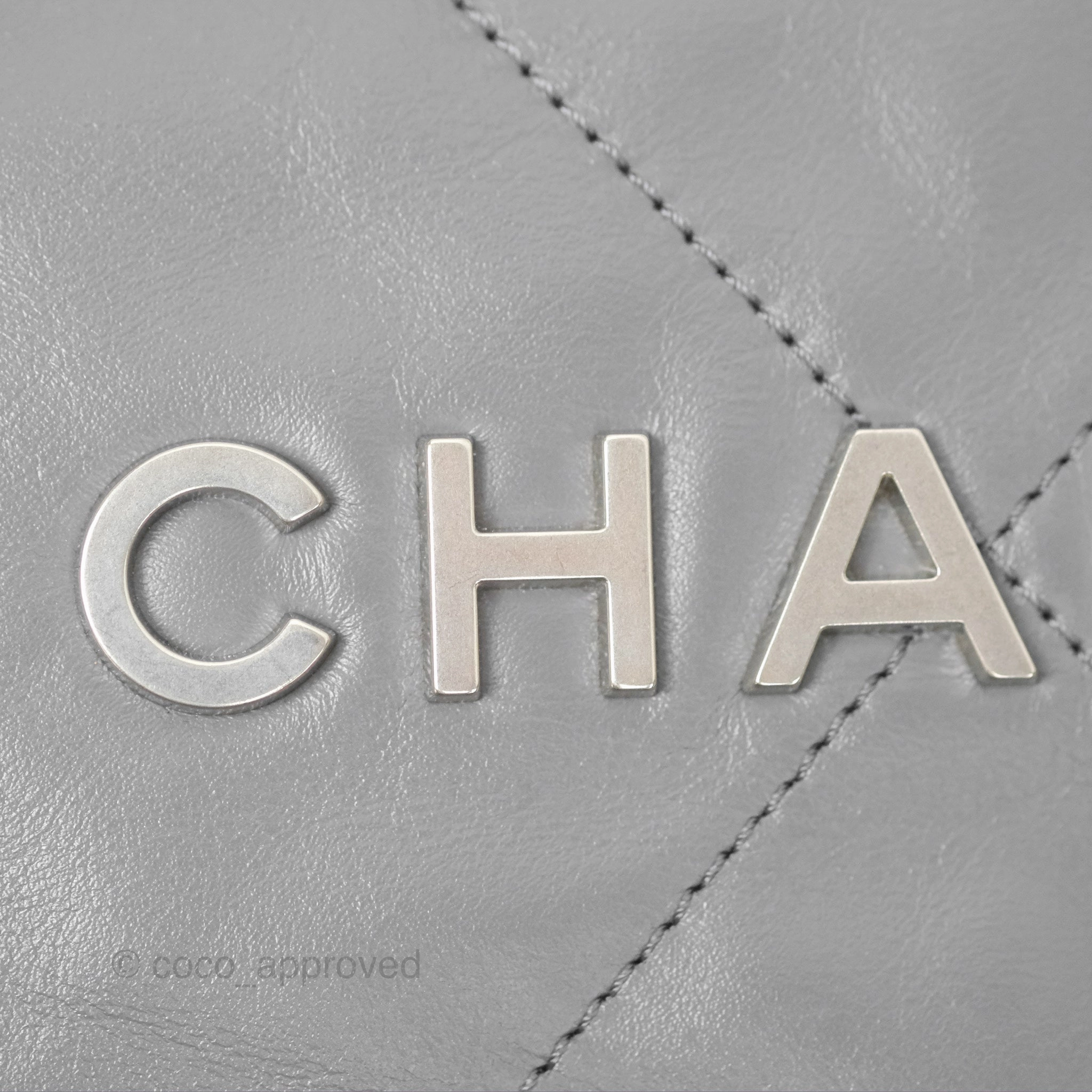 Chanel 22 Medium Grey Shiny Aged Calfskin Matte Silver Hardware