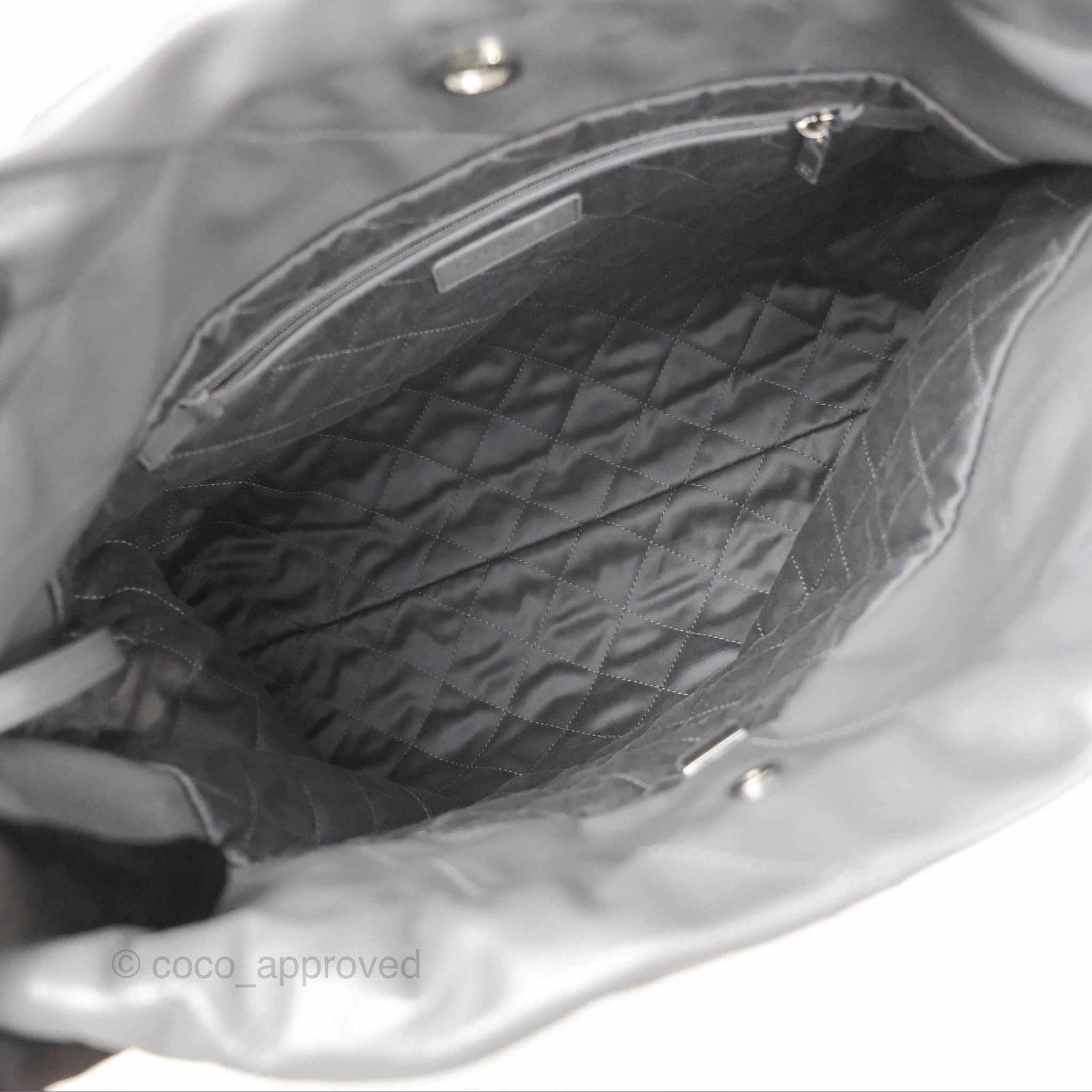 Chanel 22 Medium Grey Shiny Aged Calfskin Matte Silver Hardware
