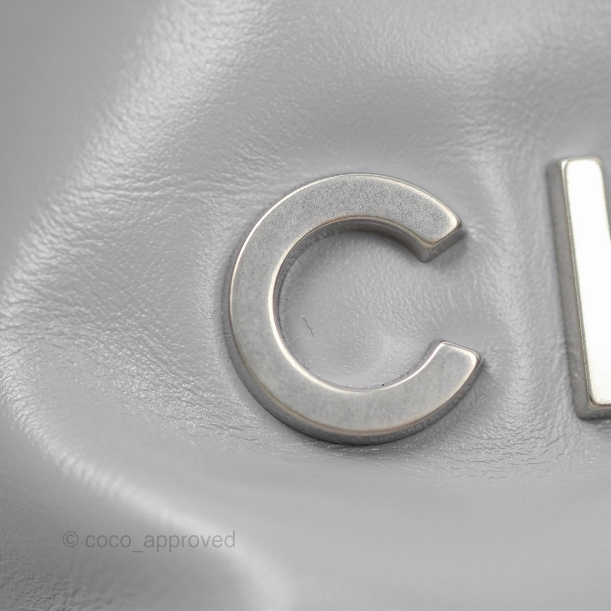 Chanel 22 Mini Bag Light Grey Shiny Crumpled Calfskin Matte Silver Hardware