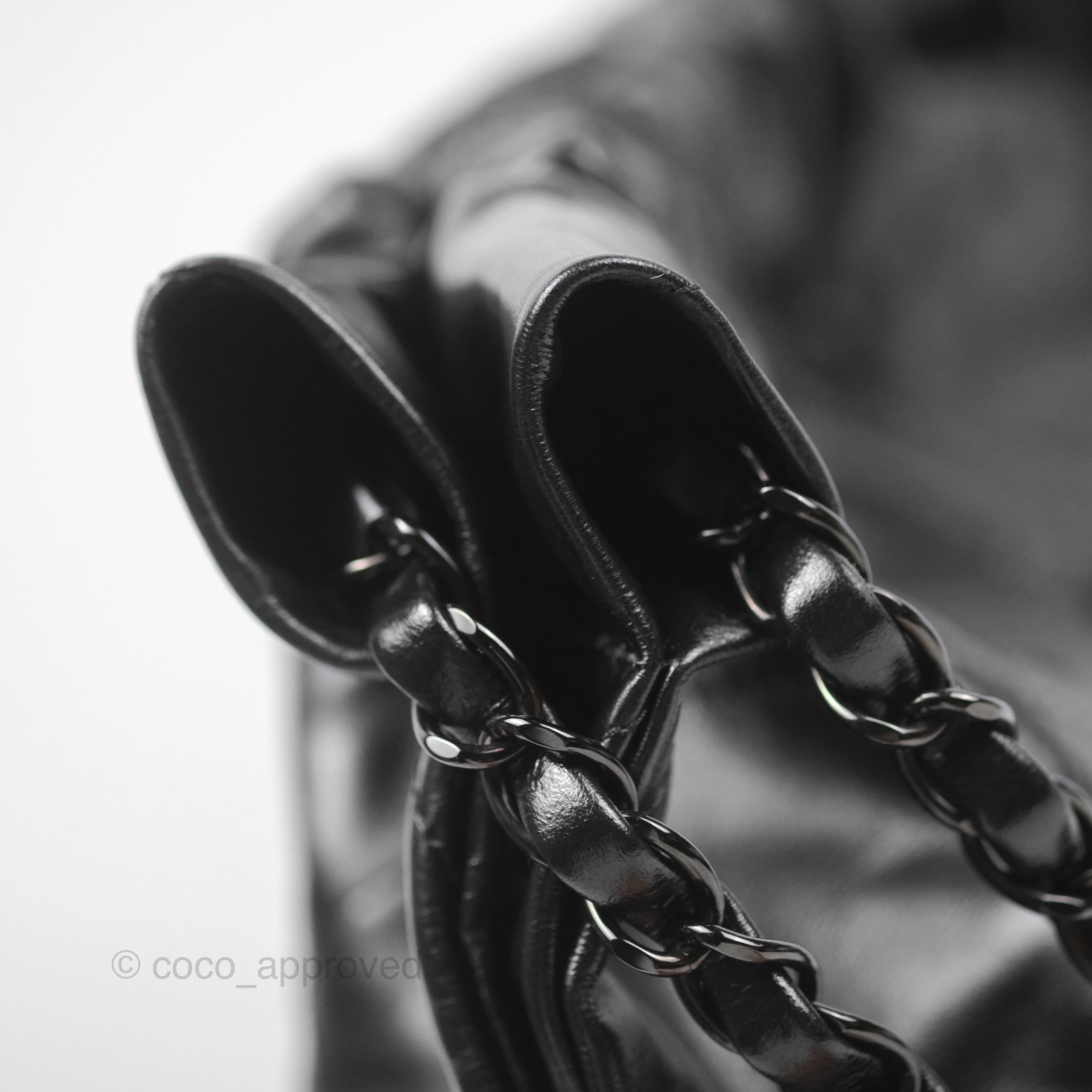 Chanel 22 Small Black Calfskin So Black Hardware