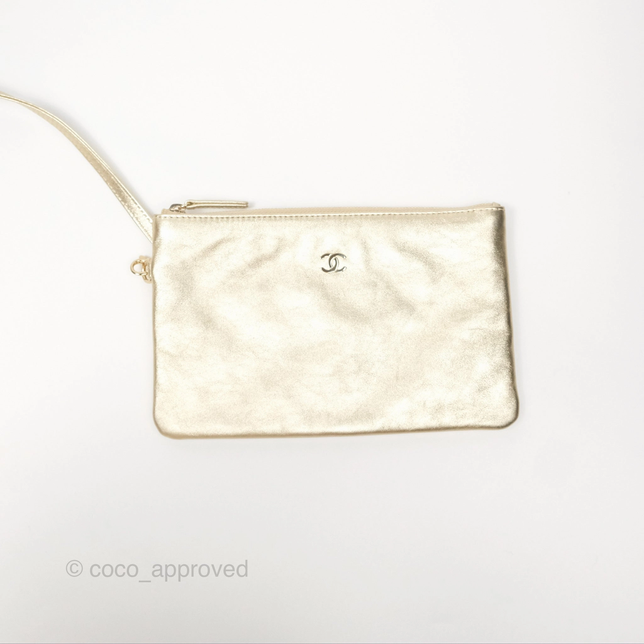 Chanel 22 Small Quilted Iridescent Gold Gold Hardware