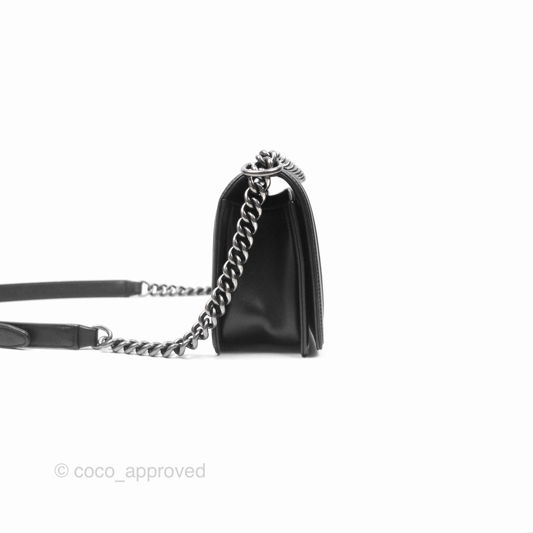 Chanel Boy Quilted Medium Black Calfskin Ruthenium Hardware