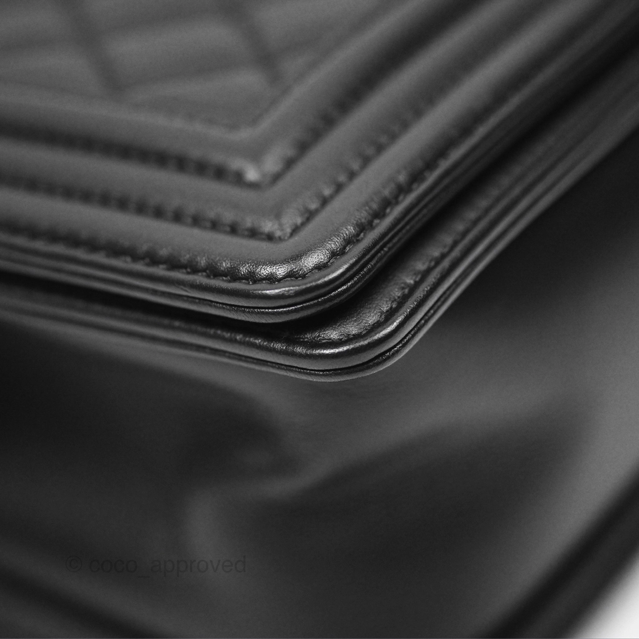 Chanel Boy Quilted Medium Black Calfskin Ruthenium Hardware