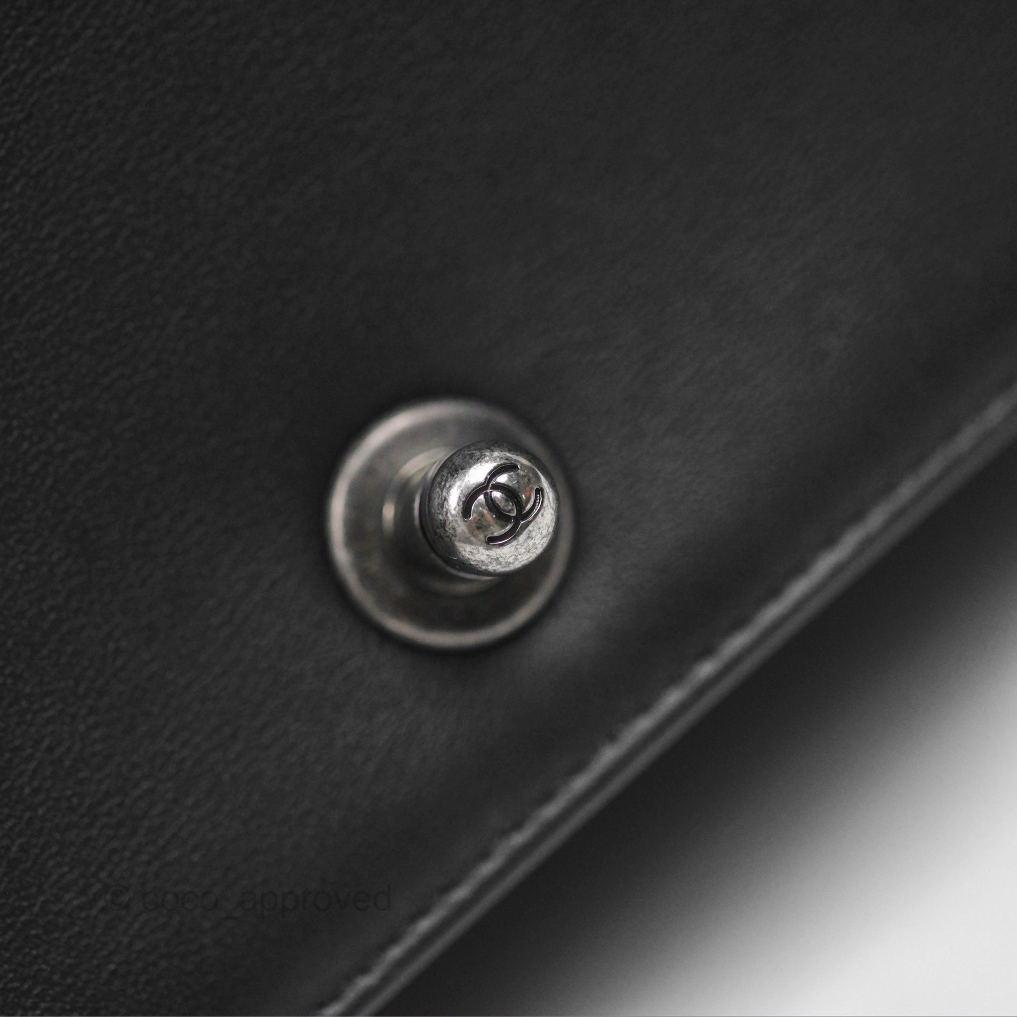 Chanel Boy Quilted Medium Black Calfskin Ruthenium Hardware