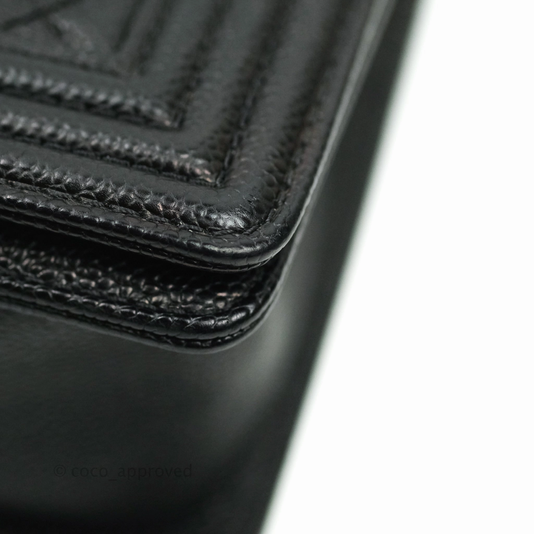 Chanel Boy Quilted Medium Black Caviar Ruthenium Hardware