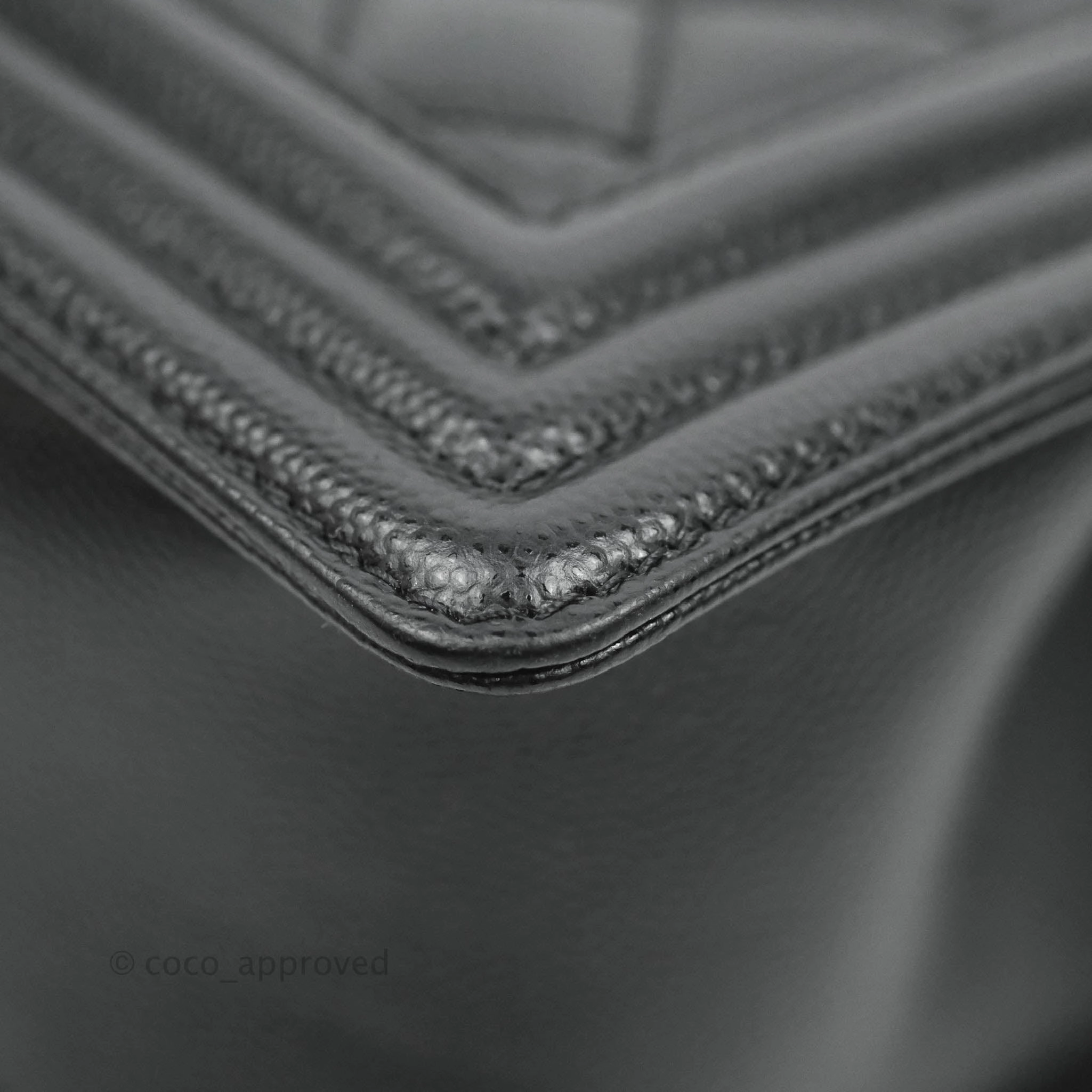 Chanel Boy Quilted Medium Black Caviar Ruthenium Hardware