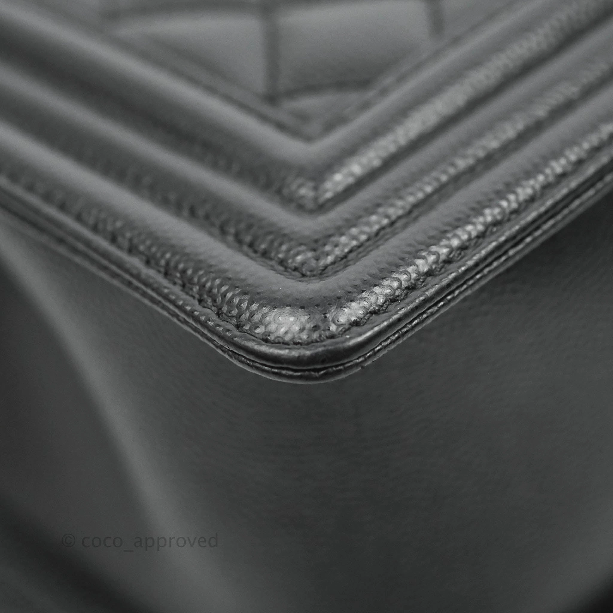 Chanel Boy Quilted Medium Black Caviar Ruthenium Hardware