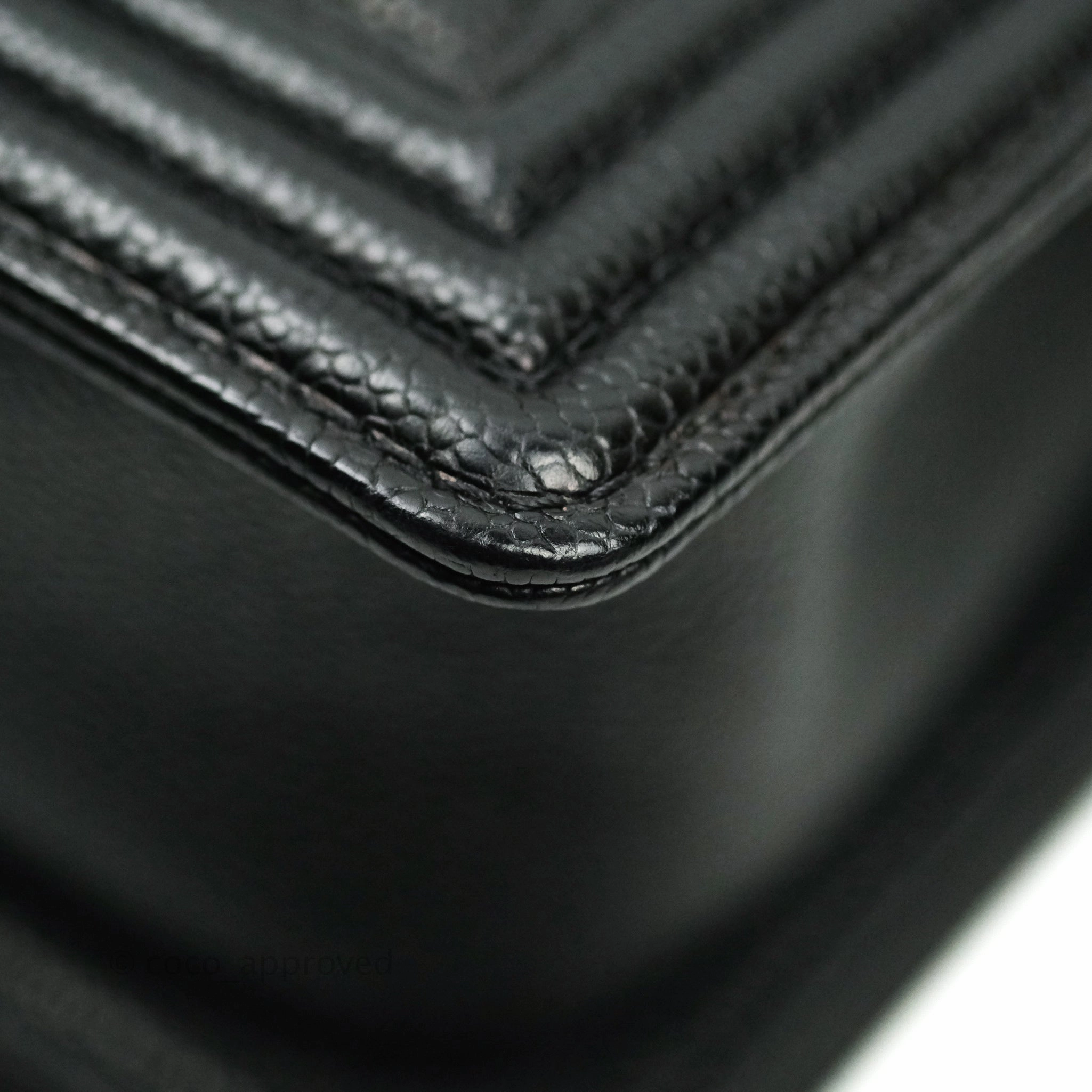 Chanel Boy Quilted Medium Black Caviar Ruthenium Hardware